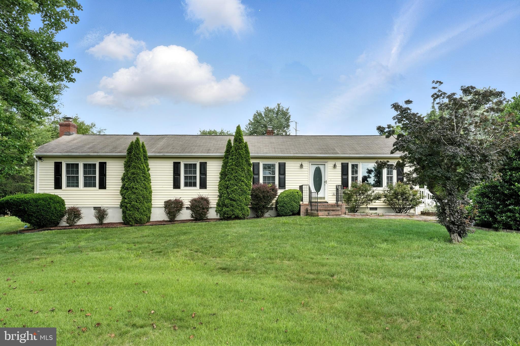 Enjoy the perfect blend of comfort, space, and convenience in this single-level home, tucked away in a quiet, picturesque setting. With three generous bedrooms, including an extra-large master suite, and two full bathrooms, this home is designed for easy, relaxed living.
Set on a beautifully landscaped lot with mature trees, a small pond, and a stone patio, the outdoor space is ideal for unwinding, entertaining, or simply enjoying the natural surroundings. Two detached garages offer ample space for parking, hobbies, or extra storage.
And when it’s time to head out, you’ll love the excellent commuter location—convenient to Warrenton, Northern Virginia, Fredericksburg, and Charlottesville—offering easy access to work, shopping, and weekend getaways.
This home combines the peace of country living with the practicality of a well-connected location. Don’t miss your chance to make it yours!