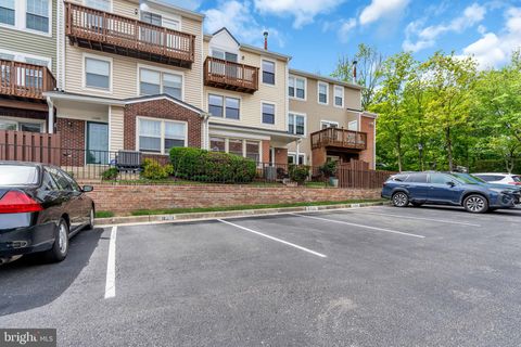 Photo of 12606 Kempston Lane, WOODBRIDGE, VA 22192 (MLS # VAPW2118942)
