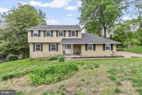 Homes For Sale - 5449 Crestline Road<br/> WILMINGTON, DE 19808