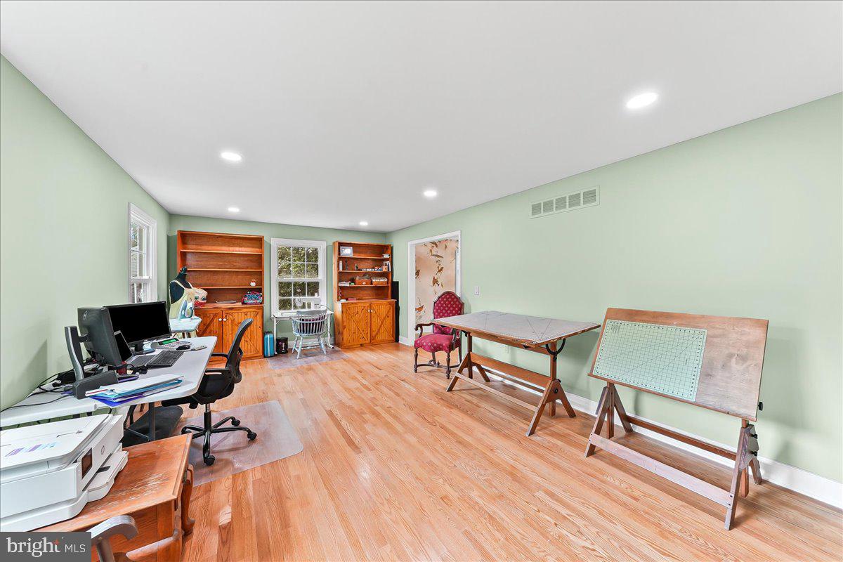 5449 CRESTLINE ROAD