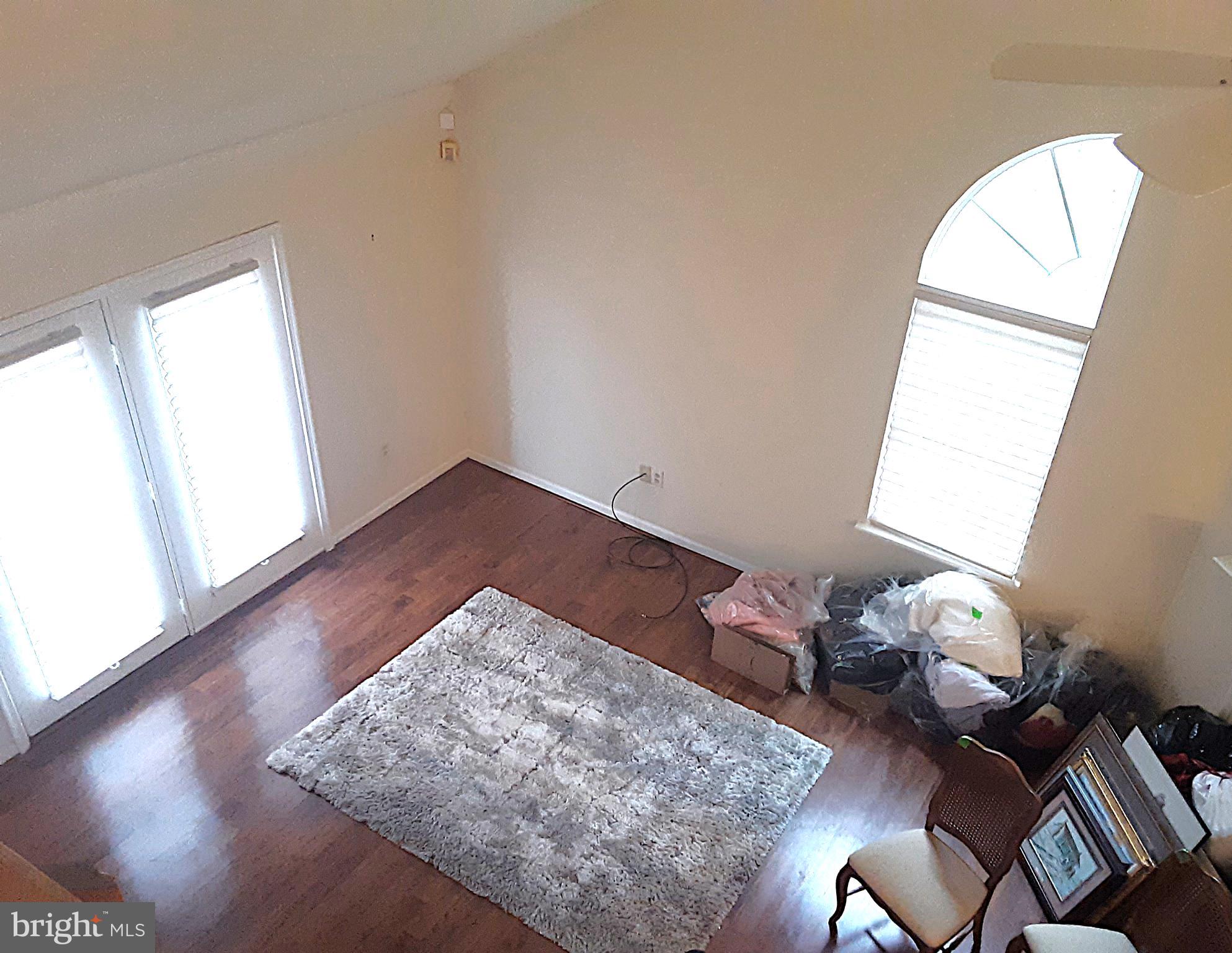 STONE HILL FARMS - Residential