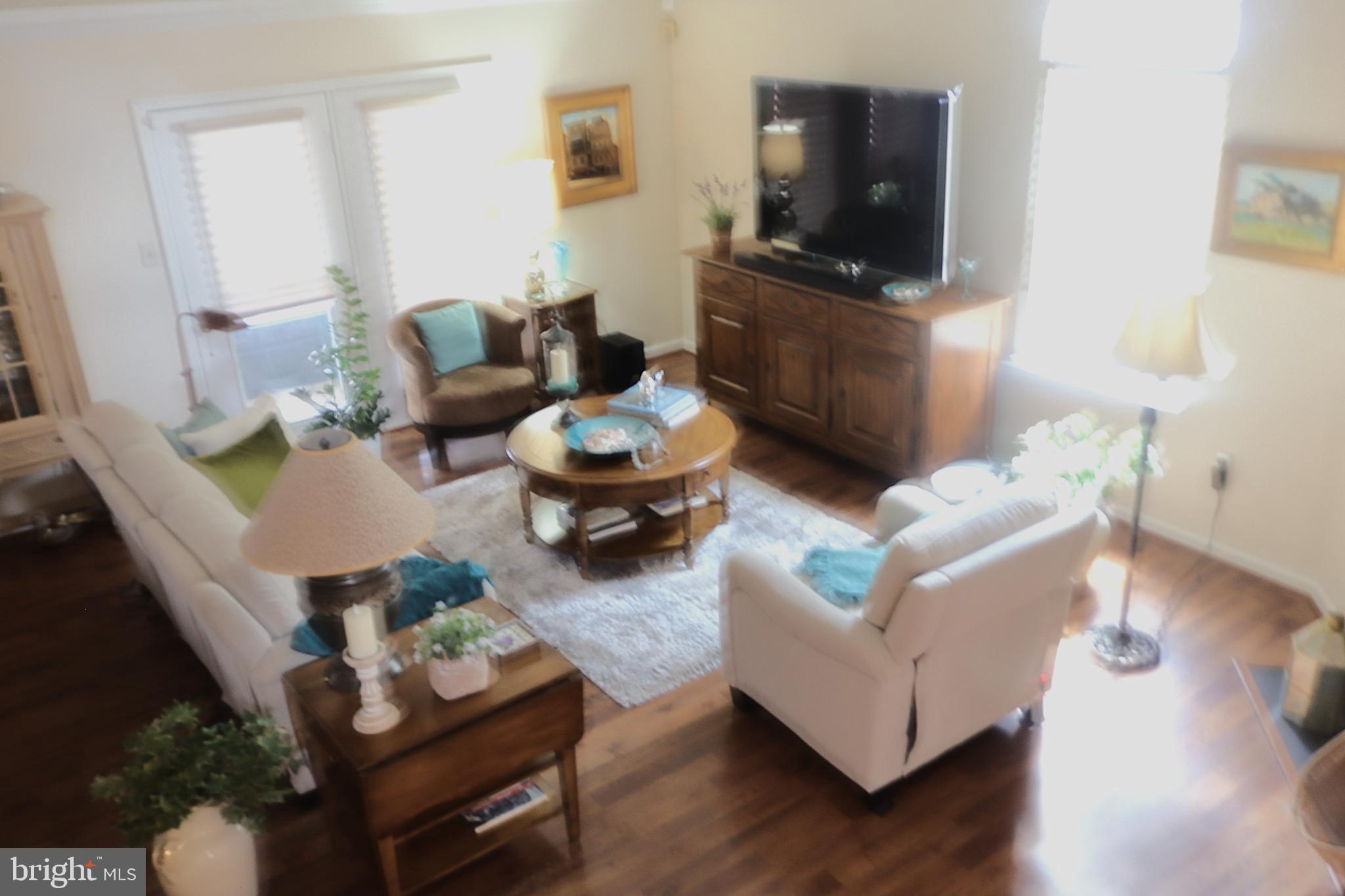 STONE HILL FARMS - Residential