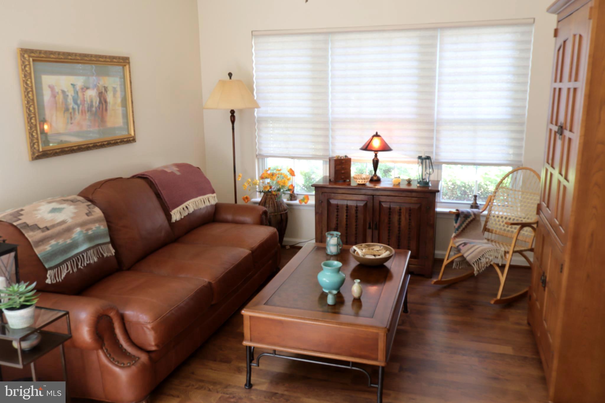 STONE HILL FARMS - Residential