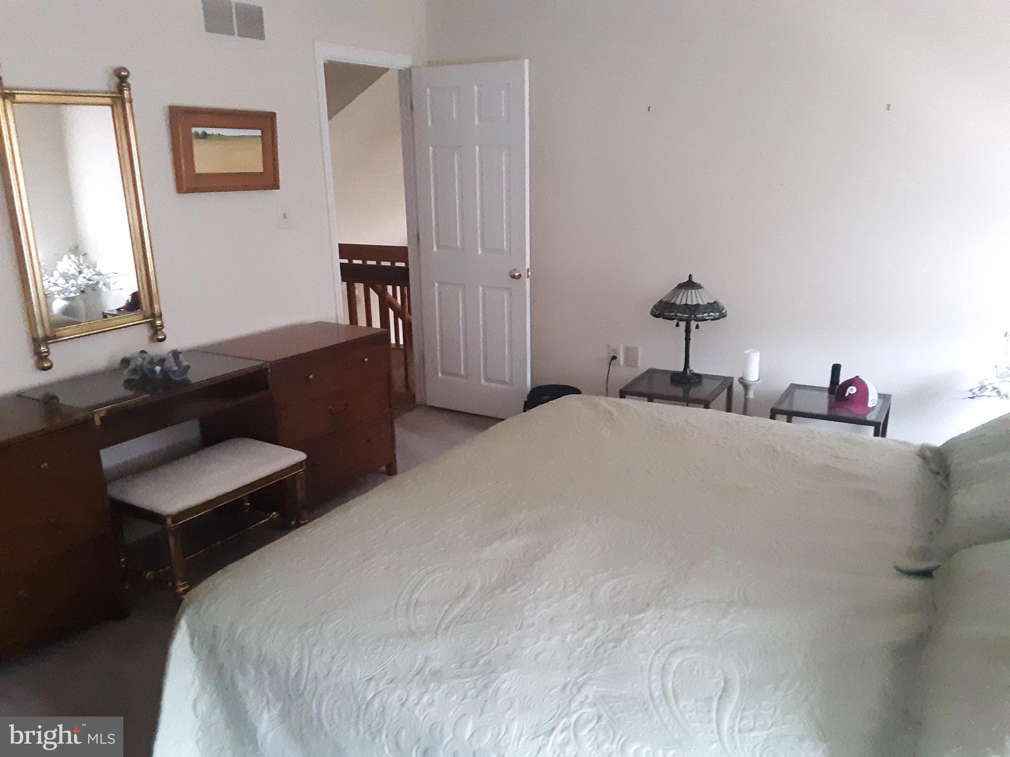 STONE HILL FARMS - Residential