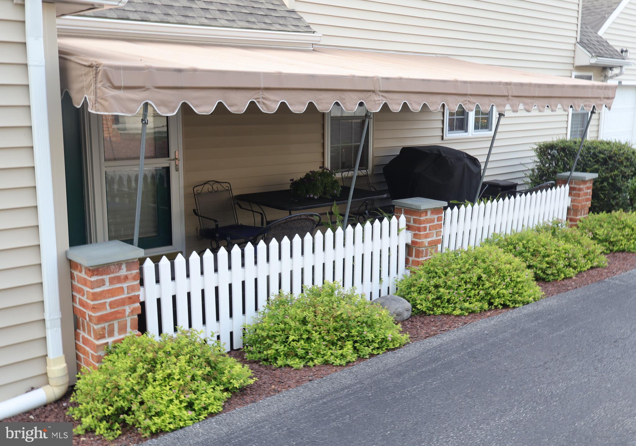 STONE HILL FARMS - Residential