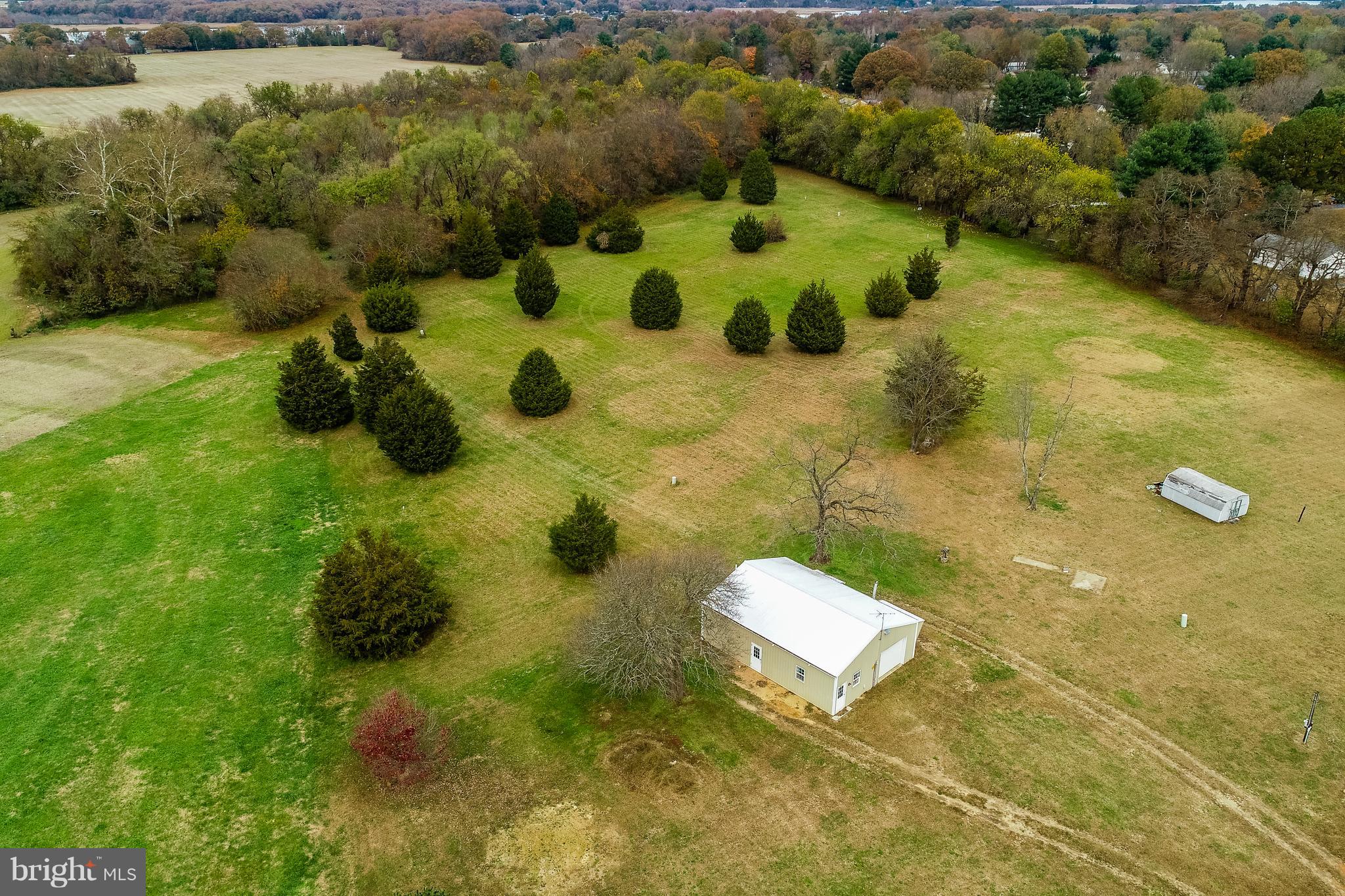 CHESTER HARBOR - Land