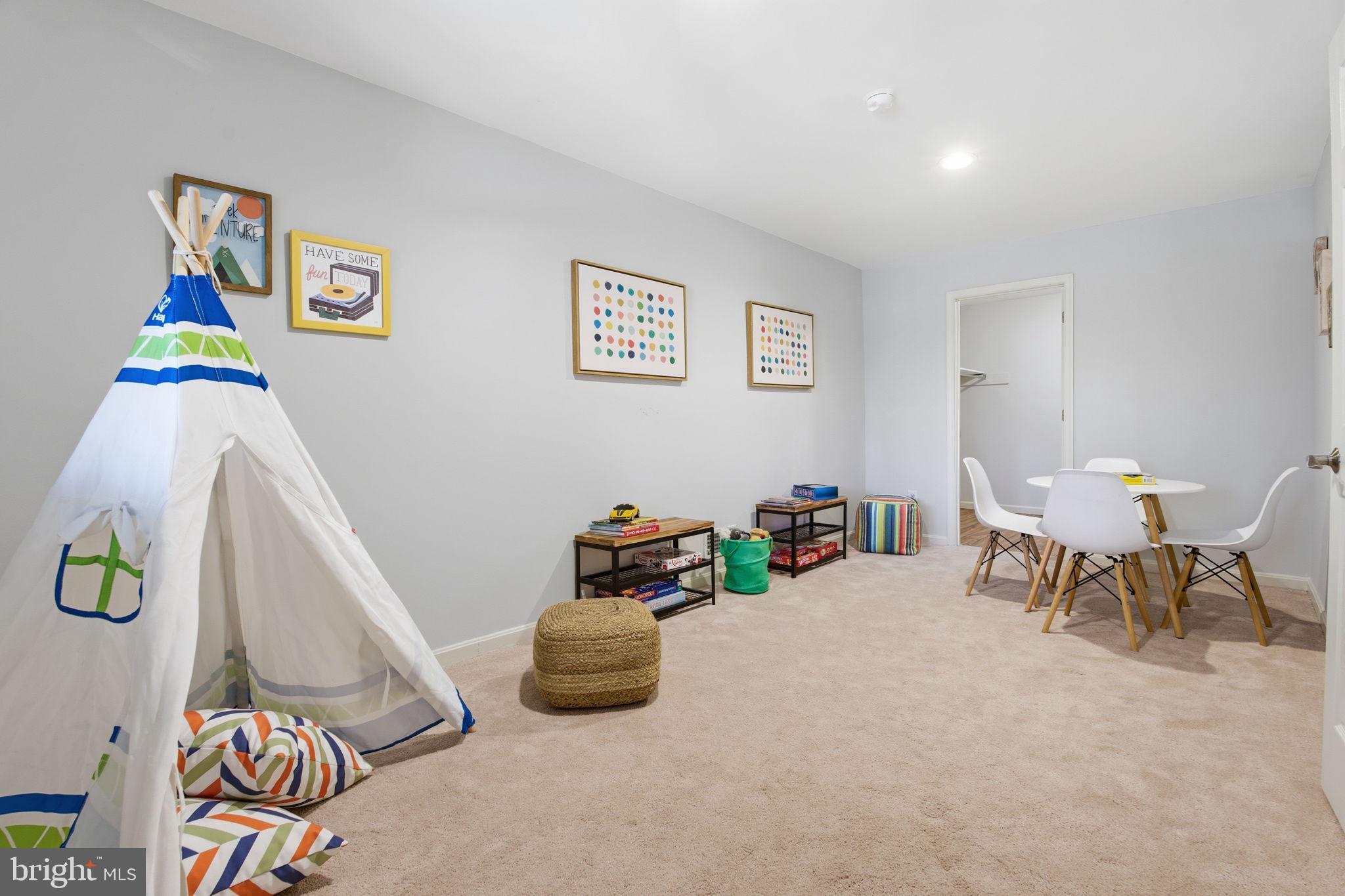 BRINKWOOD ESTATES - Residential