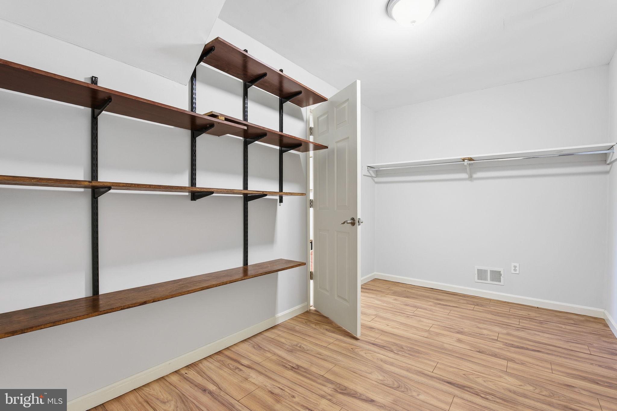 BRINKWOOD ESTATES - Residential