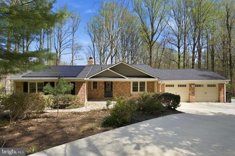 22 BRINKWOOD ROAD BROOKEVILLE MD 20833