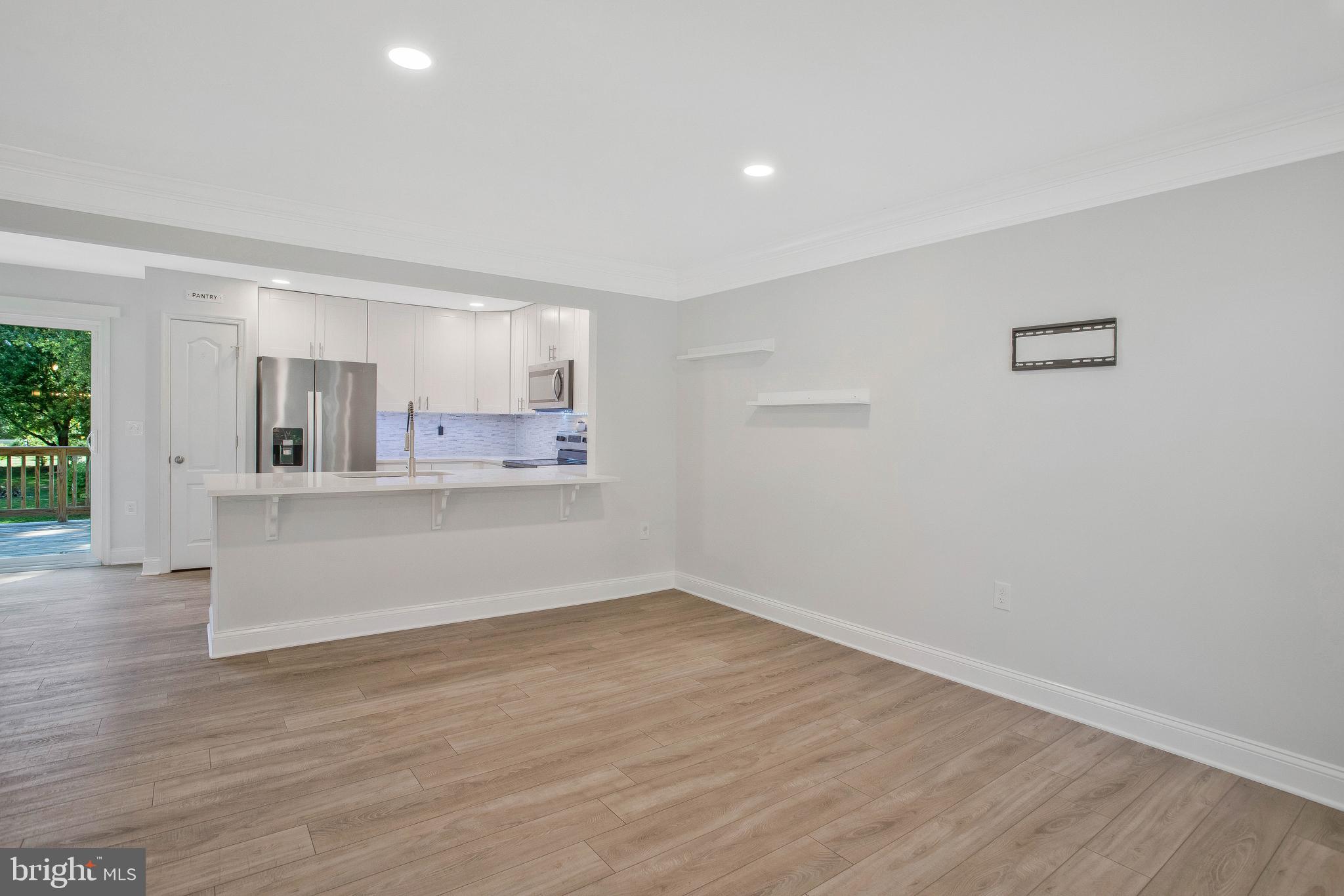 BENTONS PLEASURE - Residential