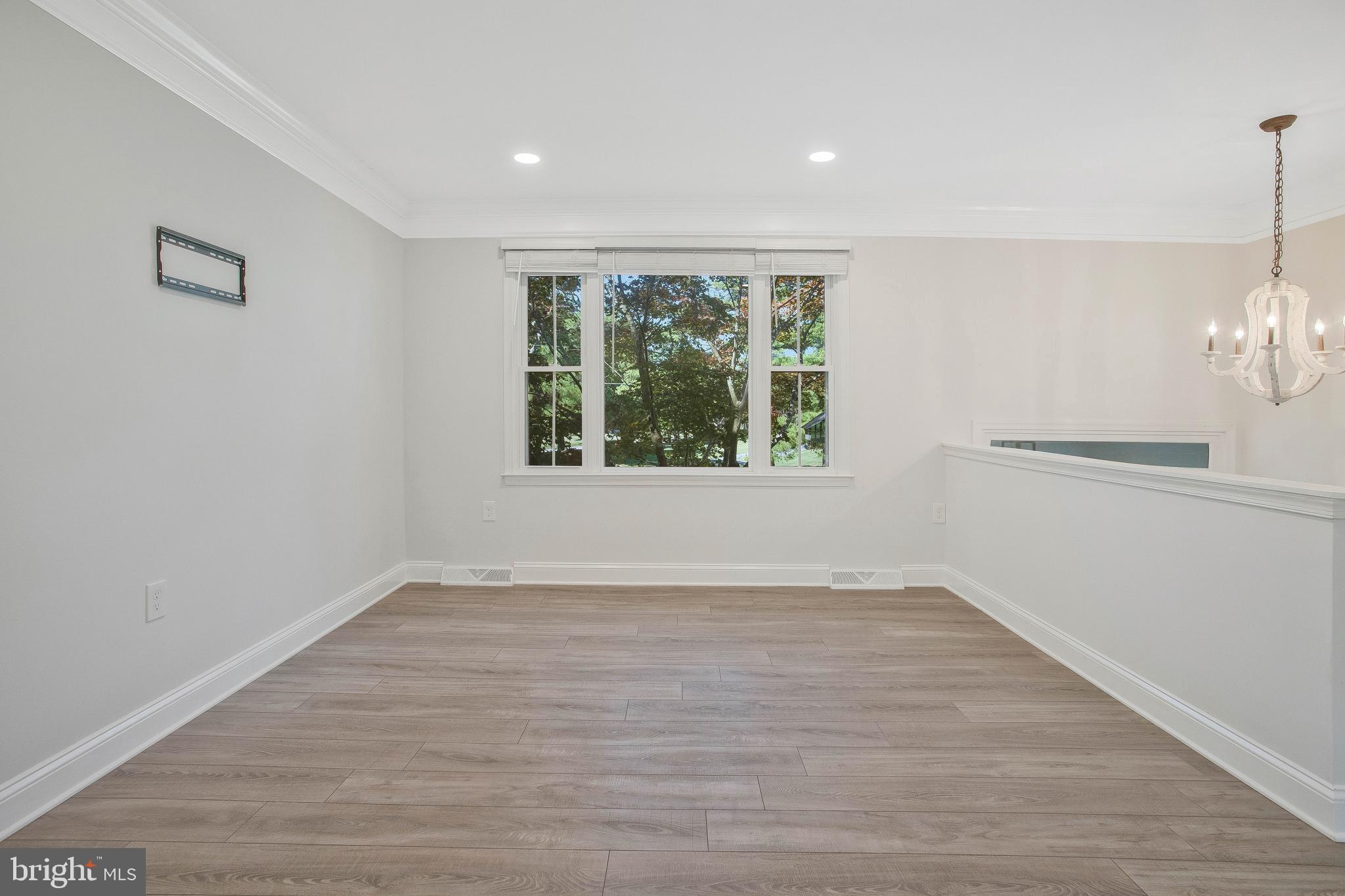 BENTONS PLEASURE - Residential