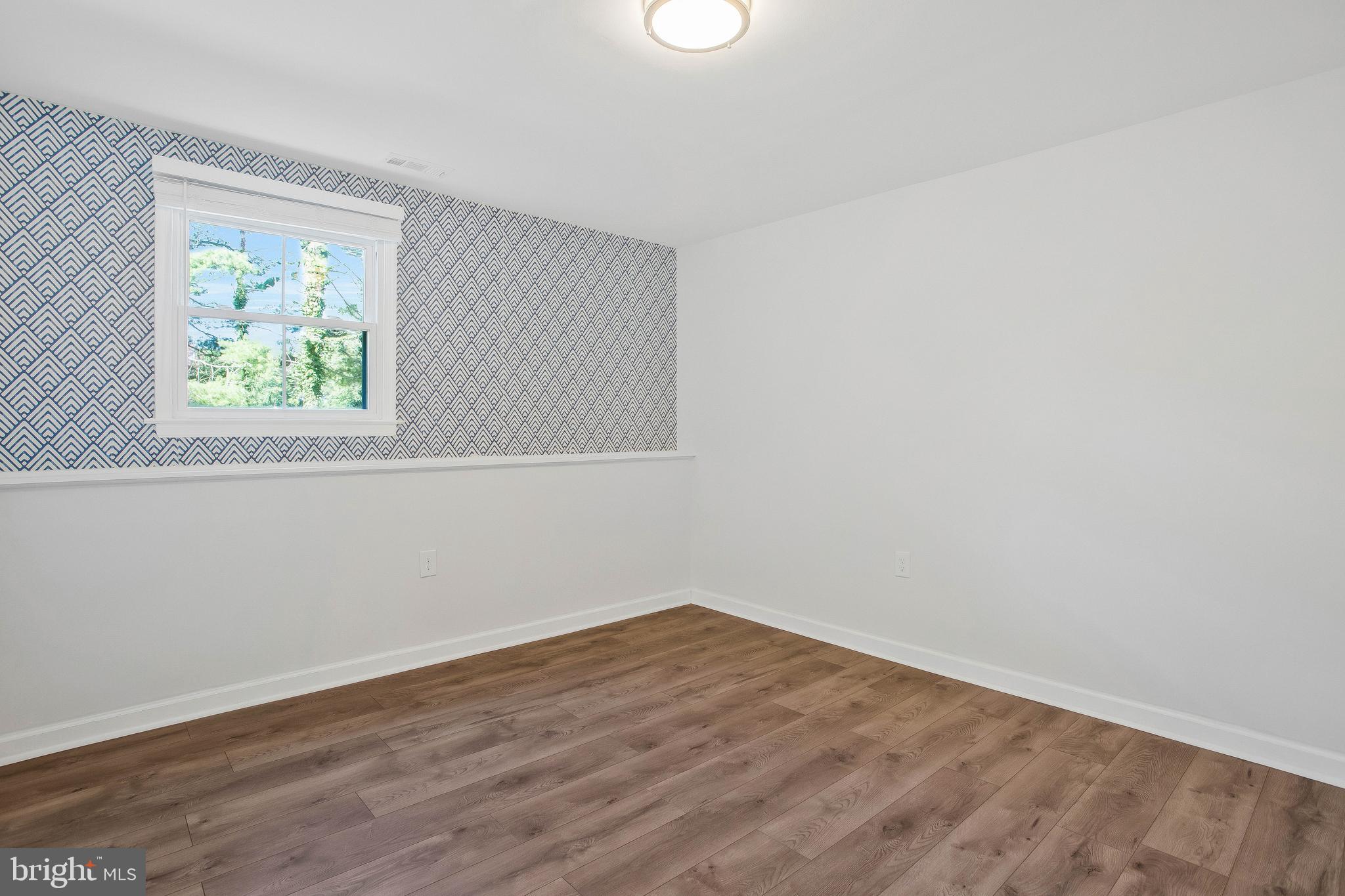 BENTONS PLEASURE - Residential