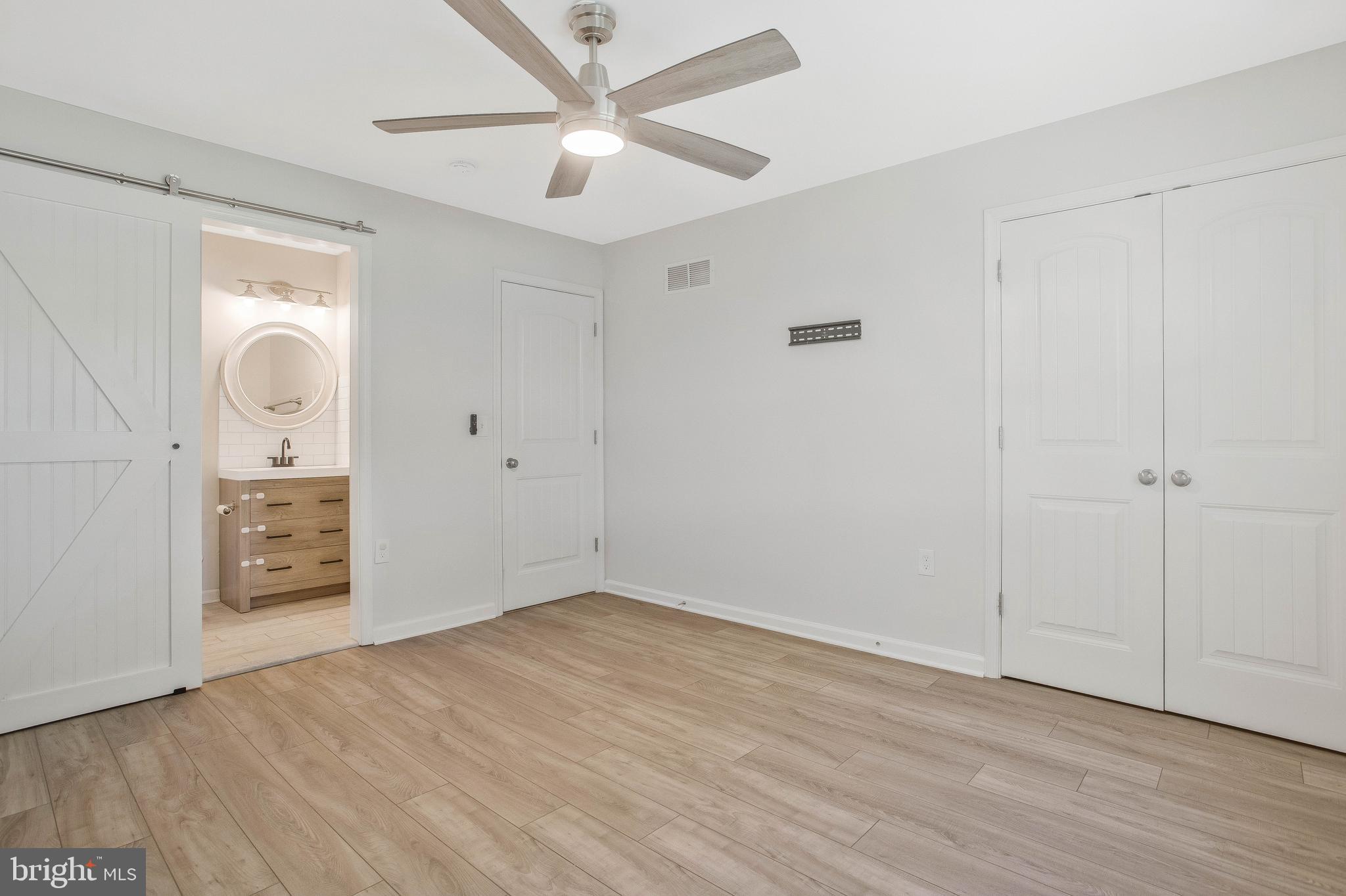 BENTONS PLEASURE - Residential