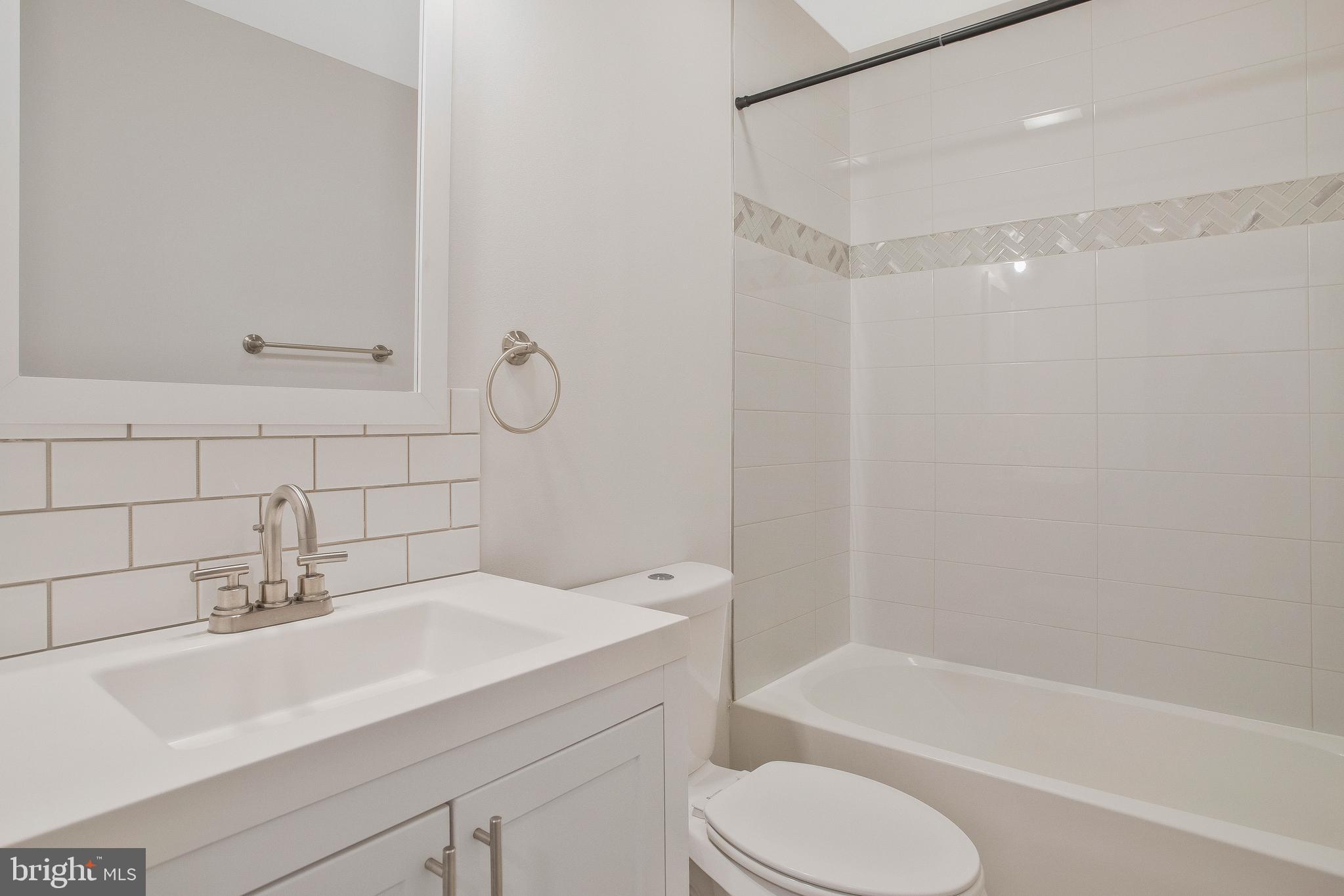 BENTONS PLEASURE - Residential