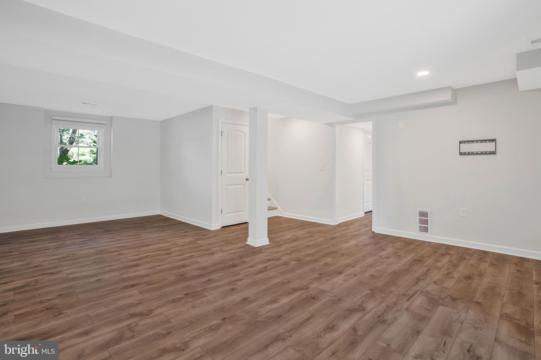 BENTONS PLEASURE - Residential