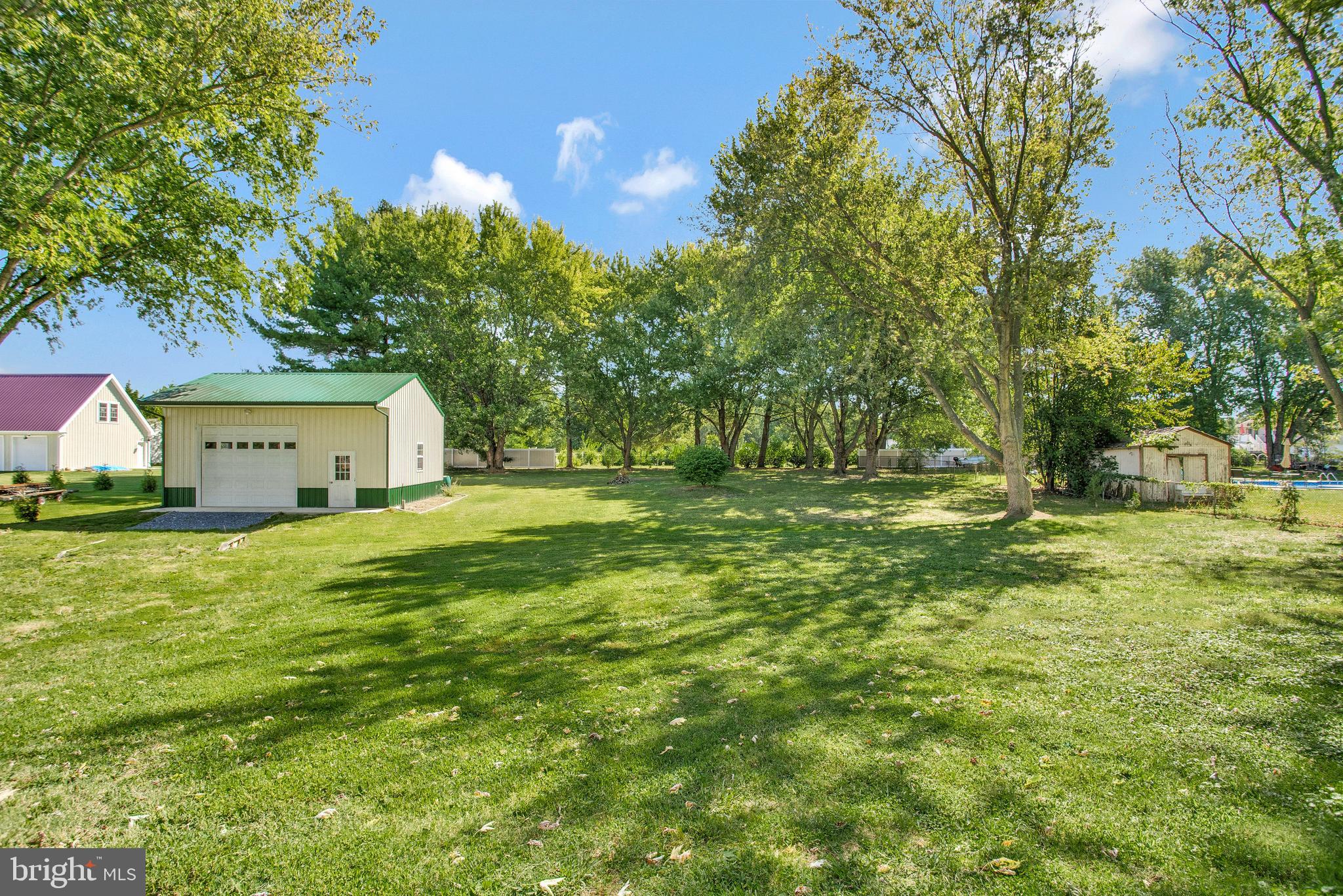 BENTONS PLEASURE - Residential