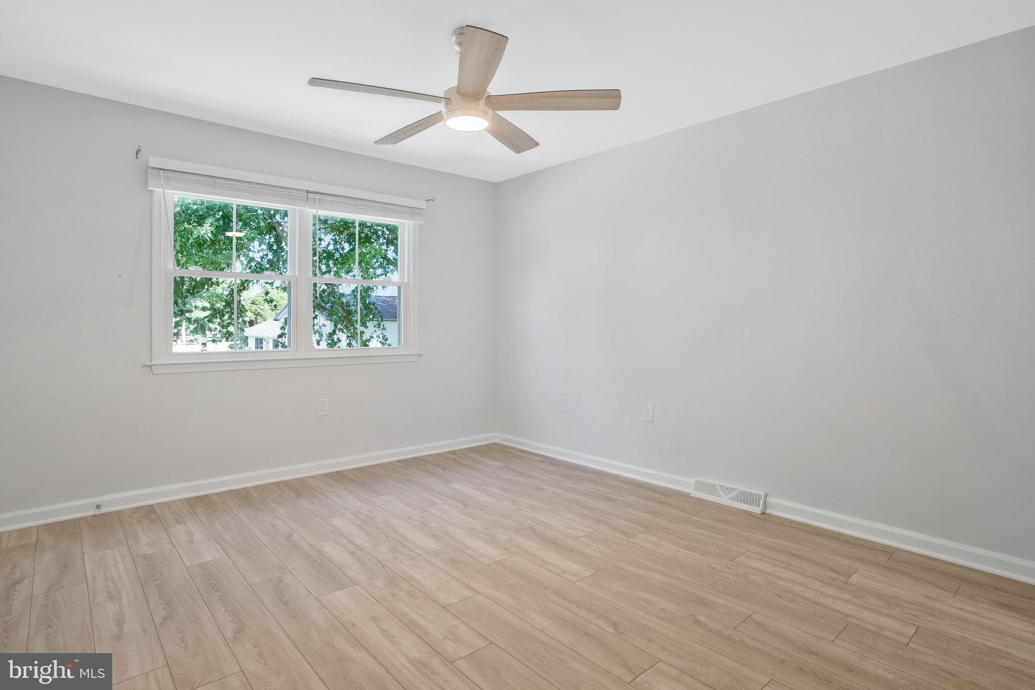 BENTONS PLEASURE - Residential