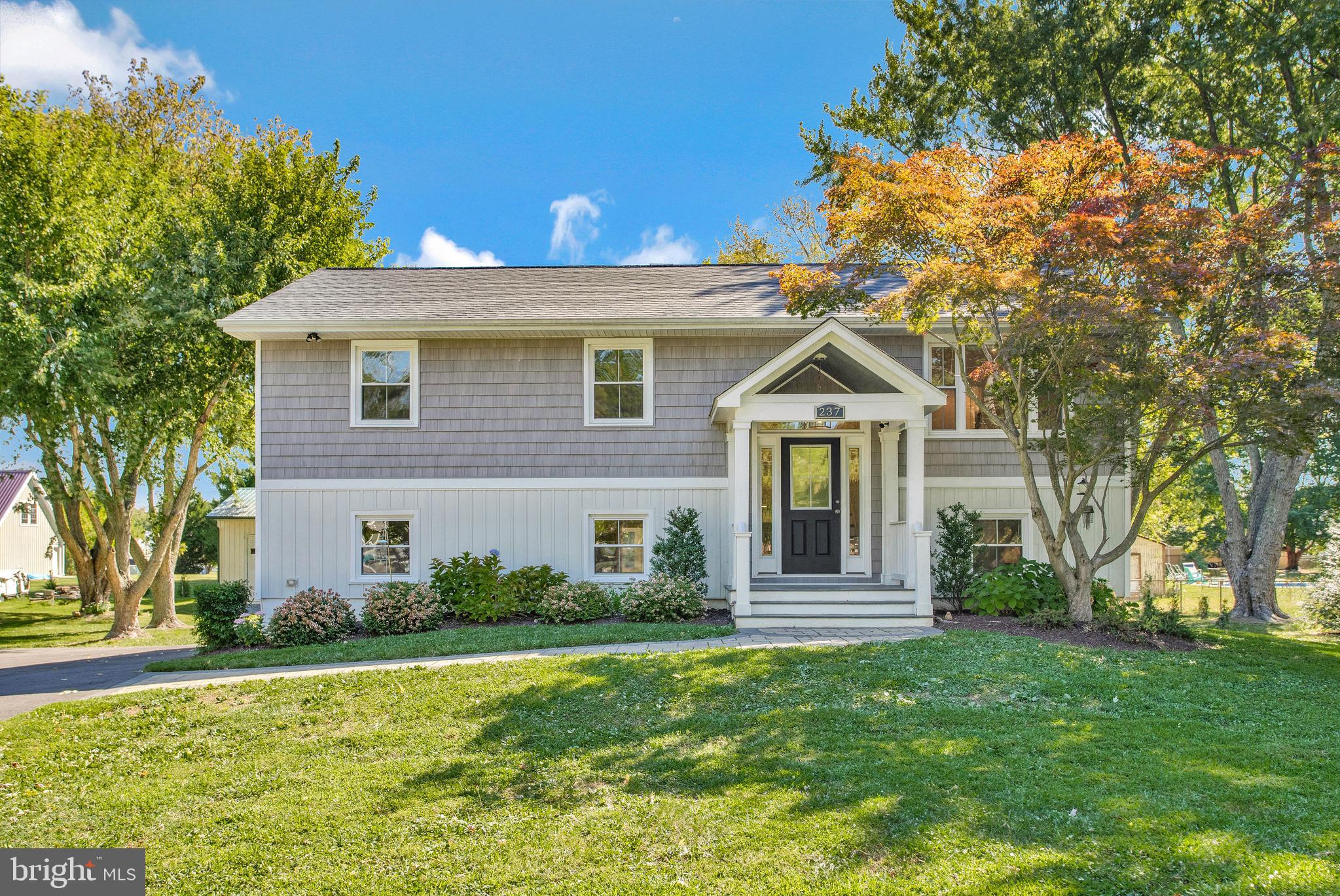 BENTONS PLEASURE - Residential