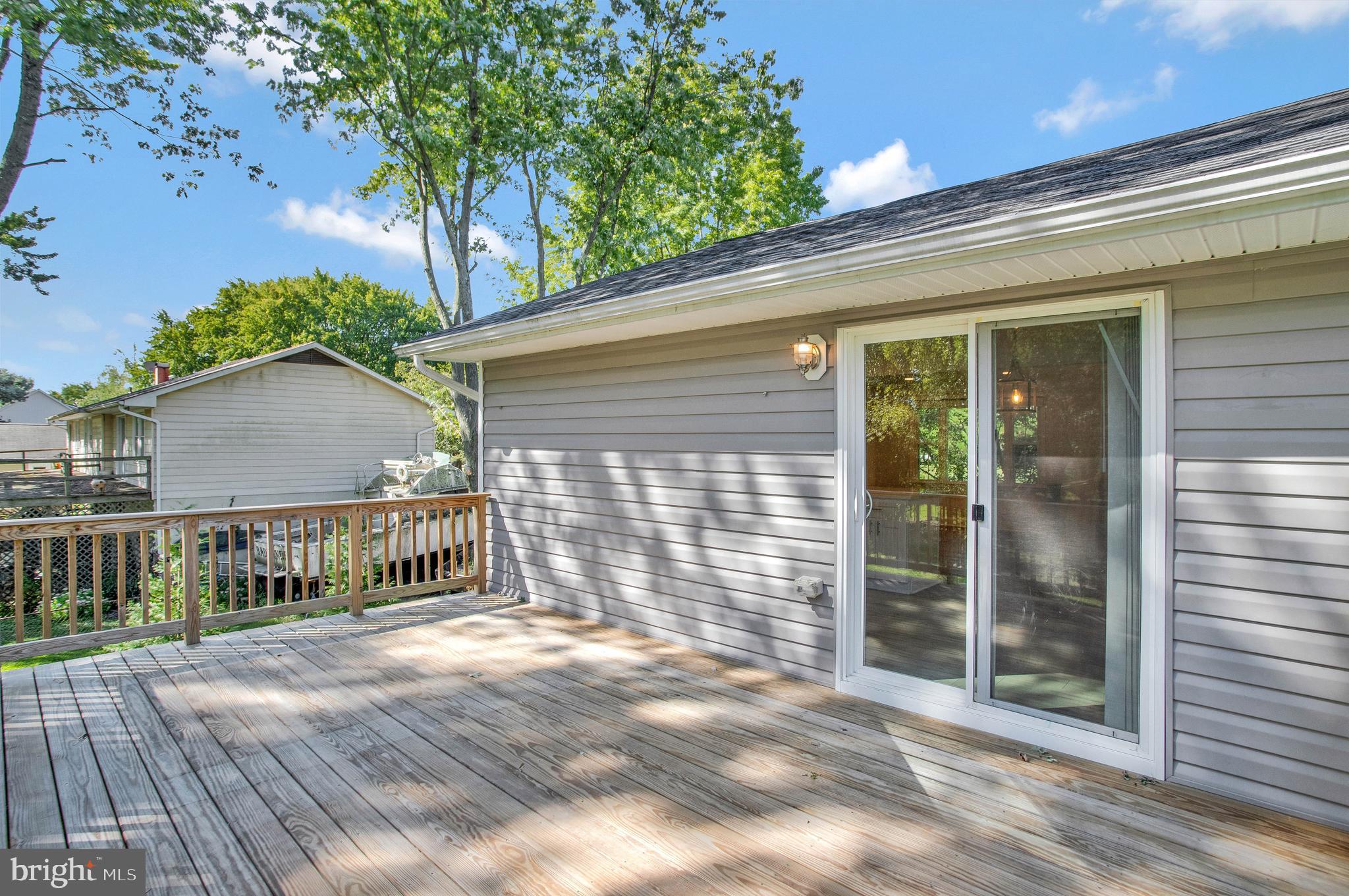 BENTONS PLEASURE - Residential