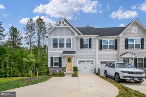 Townhouse For Sale - 18370 Centennial Circle<br/> RUTHER GLEN, VA 22546