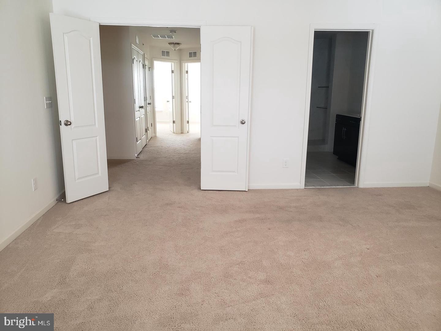 RESIDENCES AT CHERRY HILL - Residential Lease