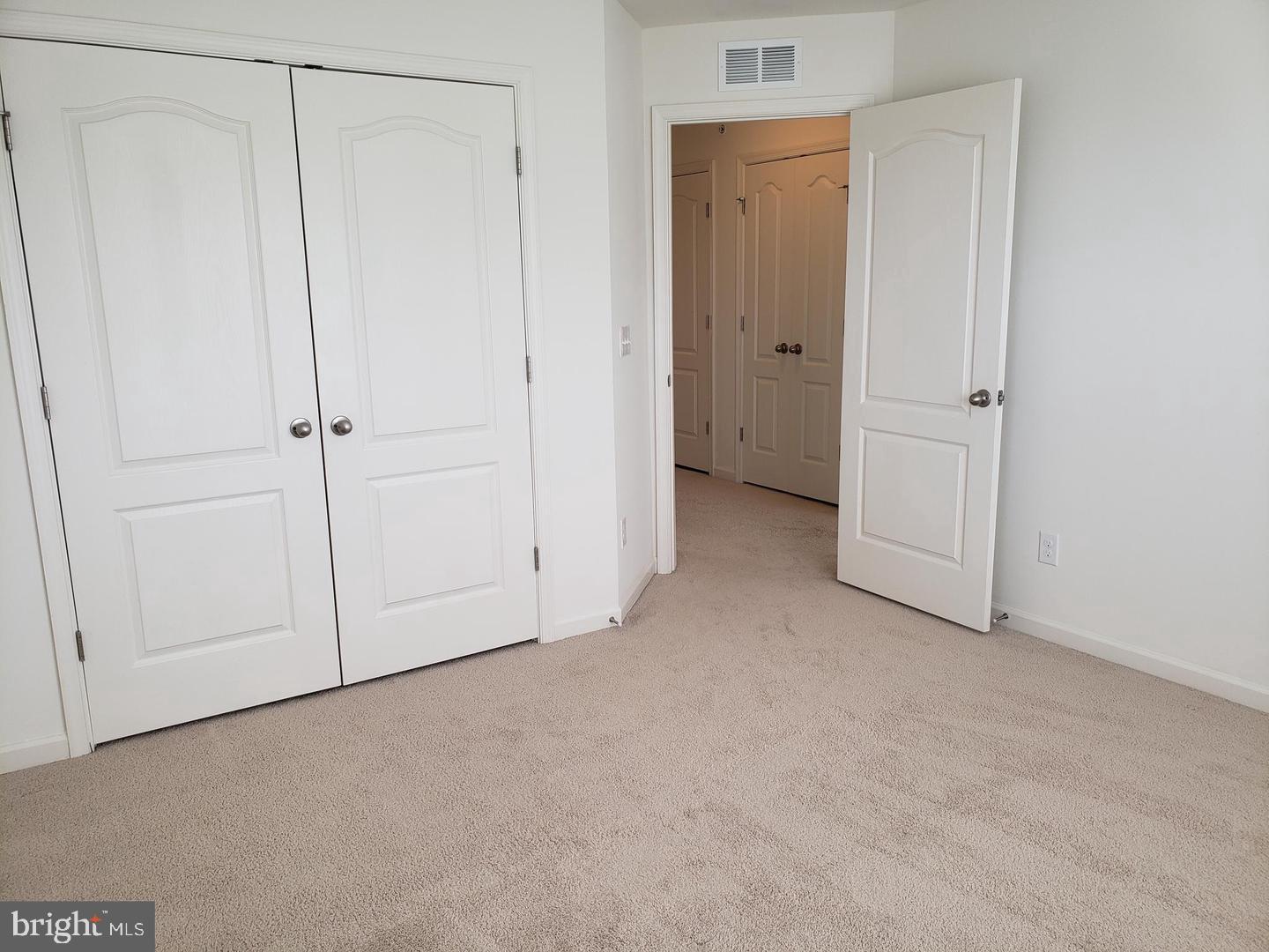 RESIDENCES AT CHERRY HILL - Residential Lease