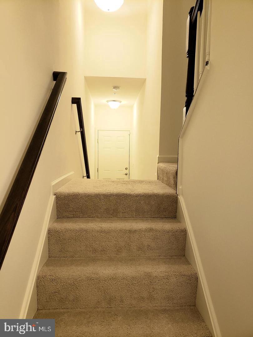 RESIDENCES AT CHERRY HILL - Residential Lease