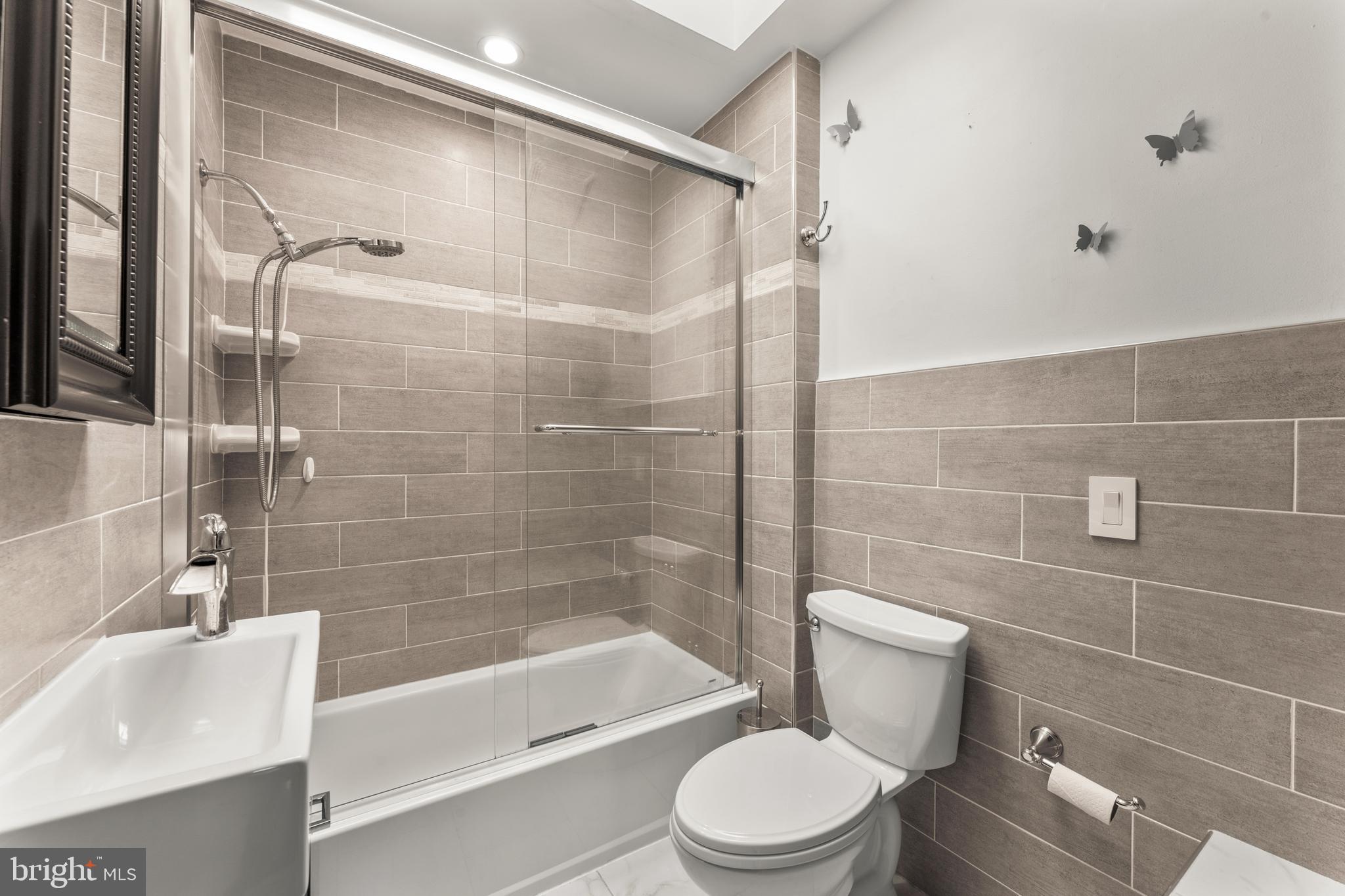 BELLA VISTA - Residential