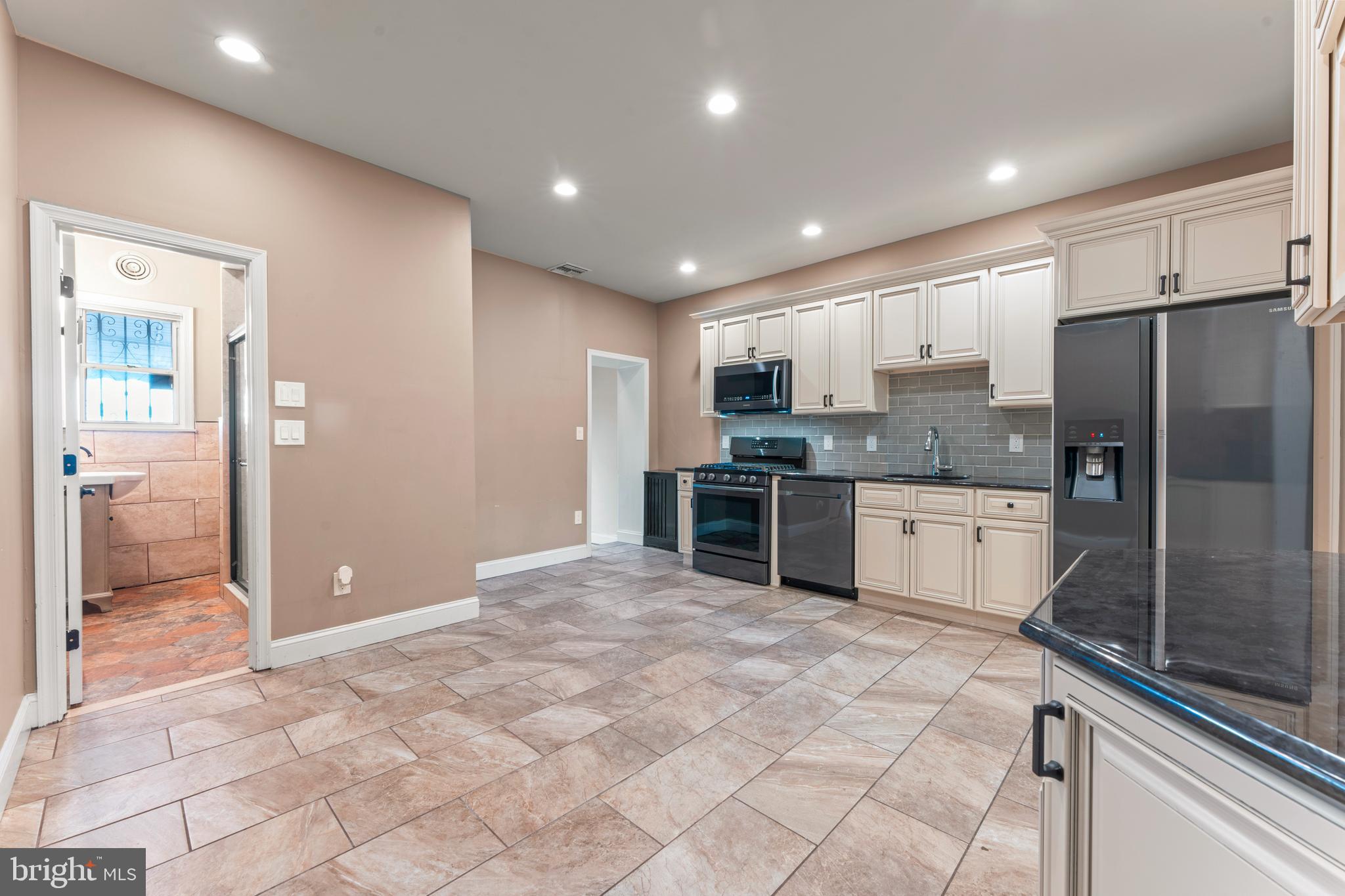 BELLA VISTA - Residential