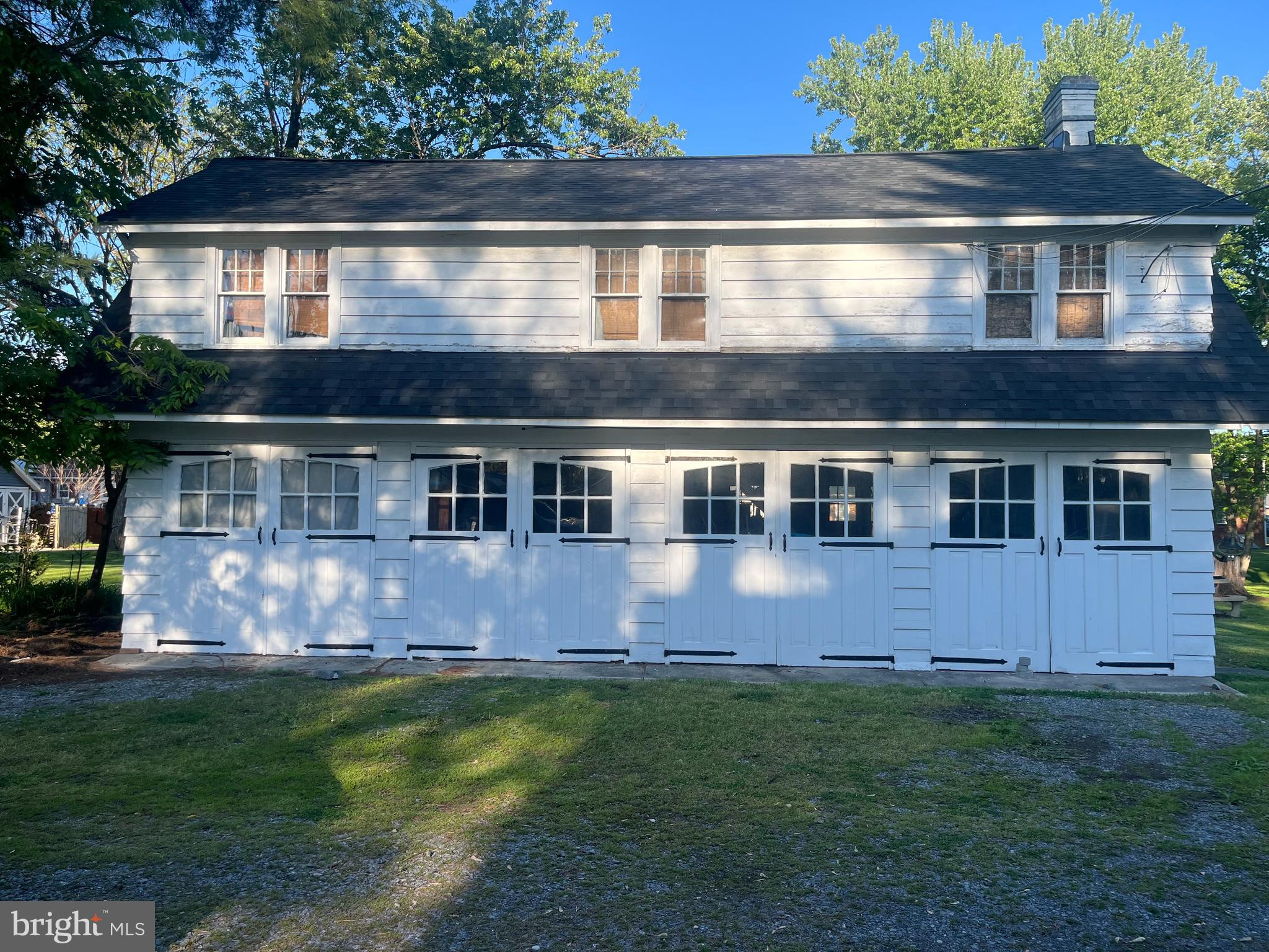 MAUGANSVILLE - Residential