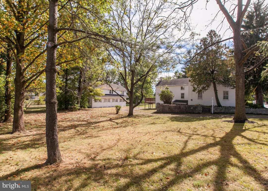 MAUGANSVILLE - Residential