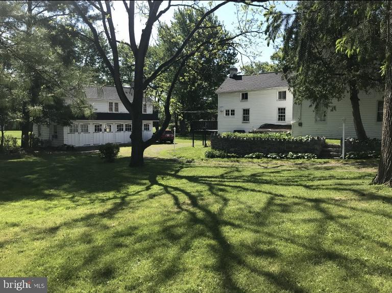 MAUGANSVILLE - Residential
