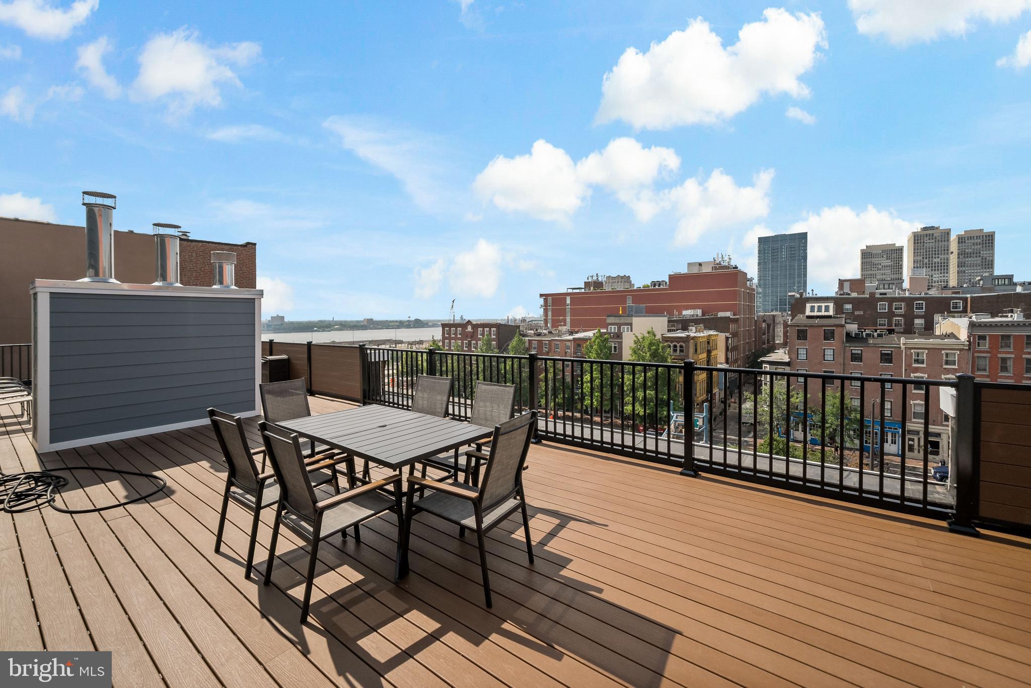 OLD CITY - Residential Lease