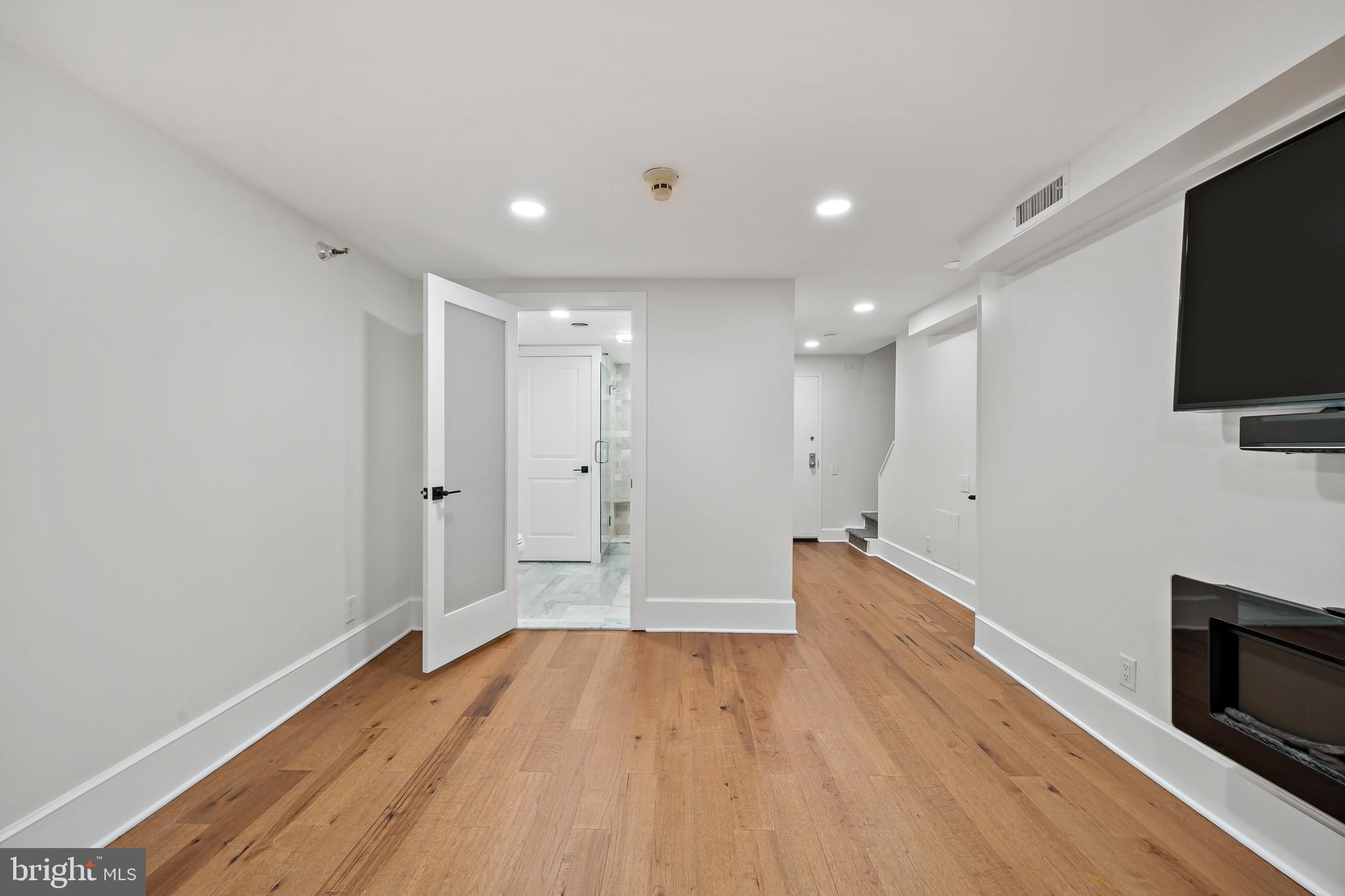 OLD CITY - Residential Lease