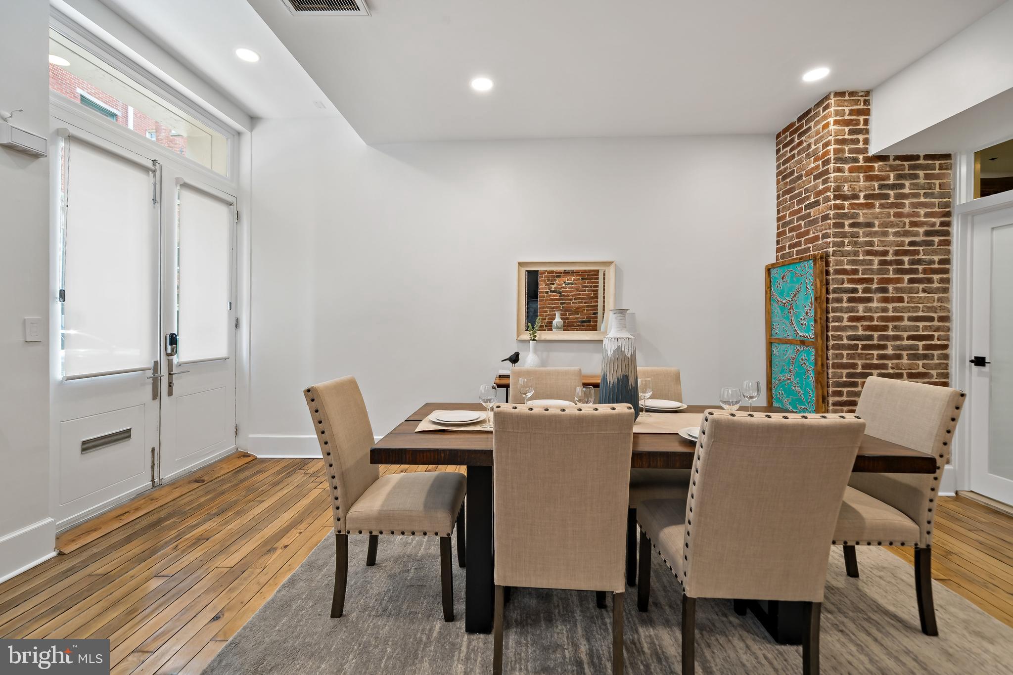 OLD CITY - Residential Lease