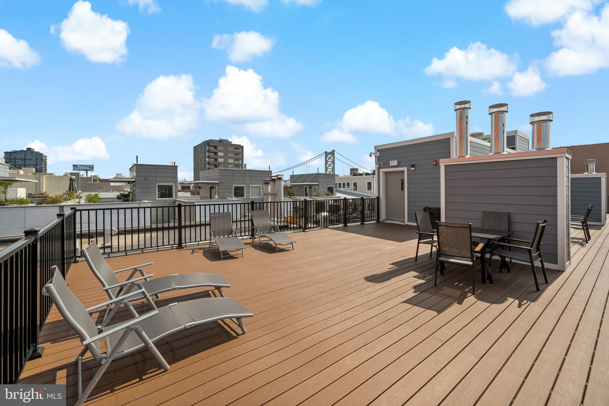 OLD CITY - Residential Lease