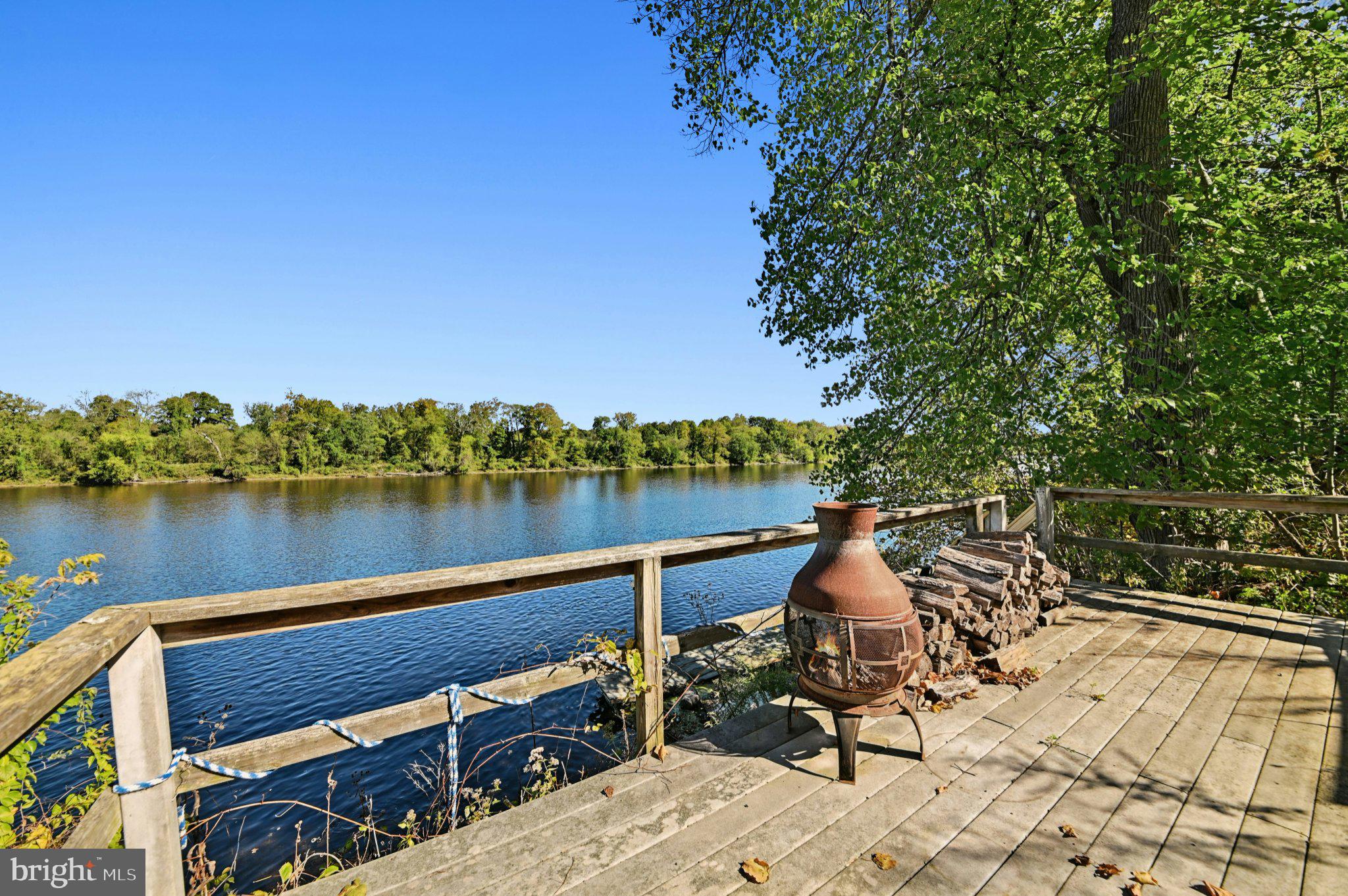1237 RIVER ROAD