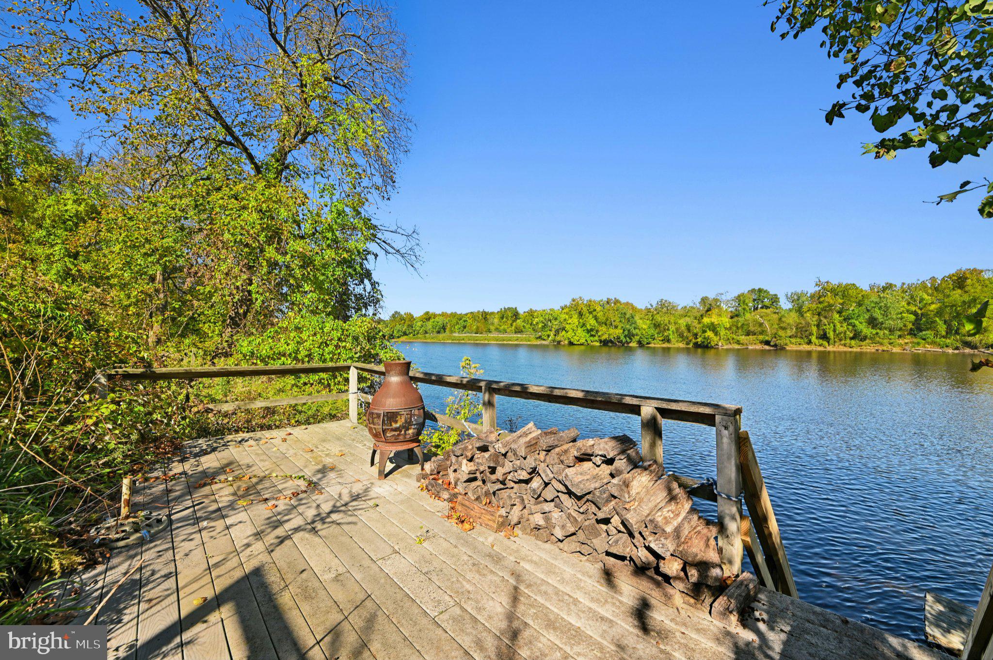 1237 RIVER ROAD