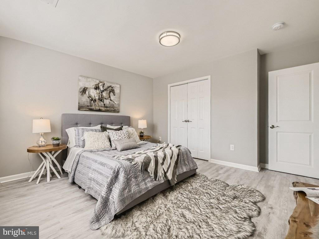 IDLEWOOD - Residential