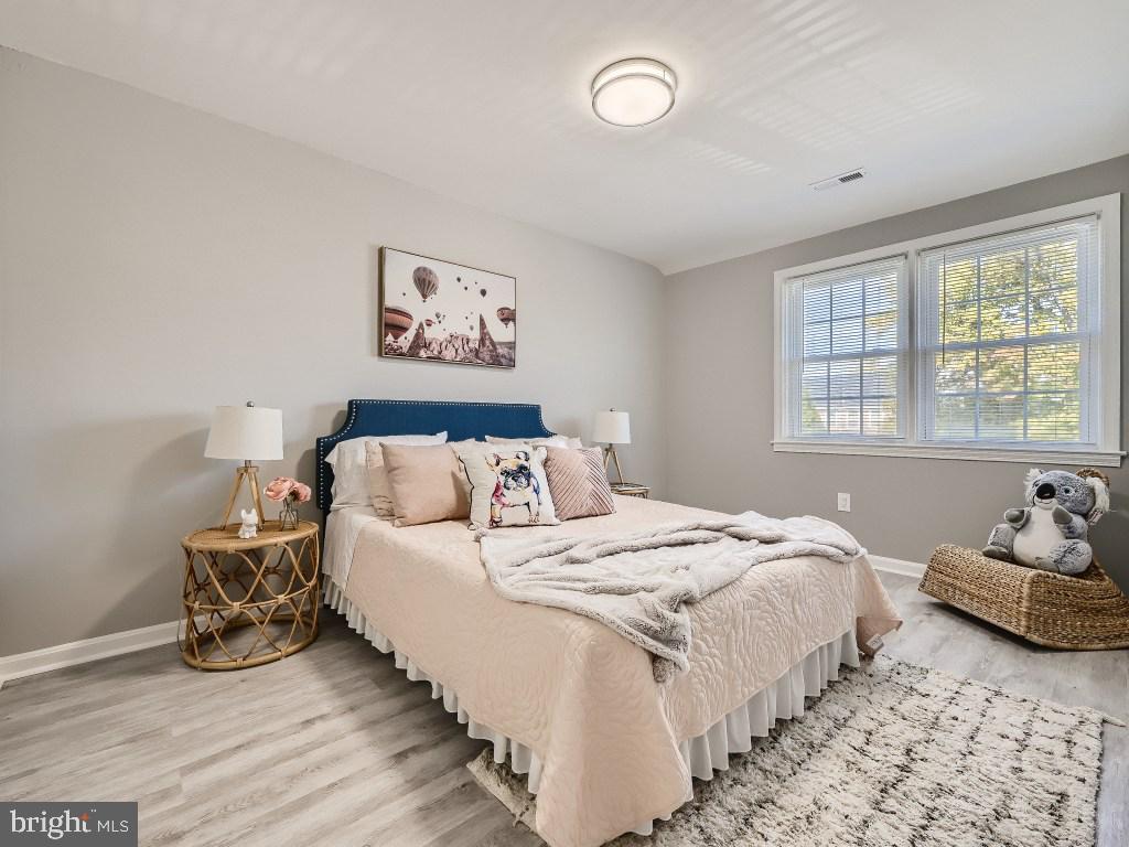 IDLEWOOD - Residential