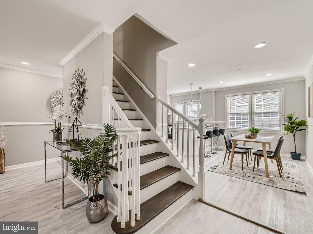 IDLEWOOD - Residential