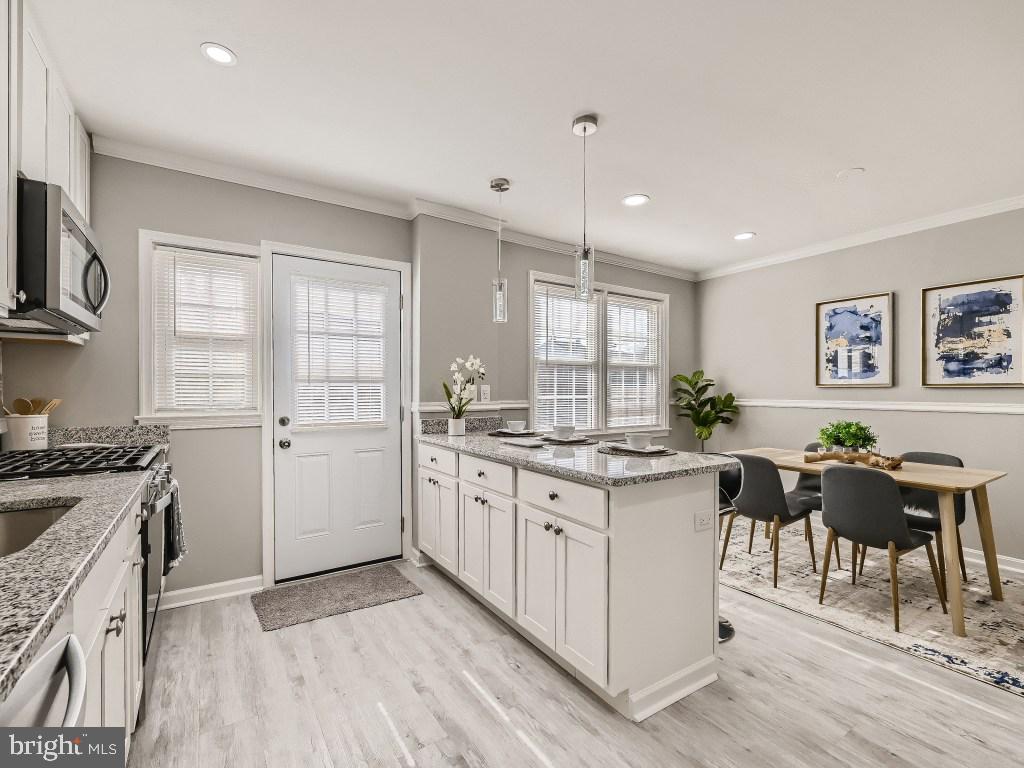 IDLEWOOD - Residential