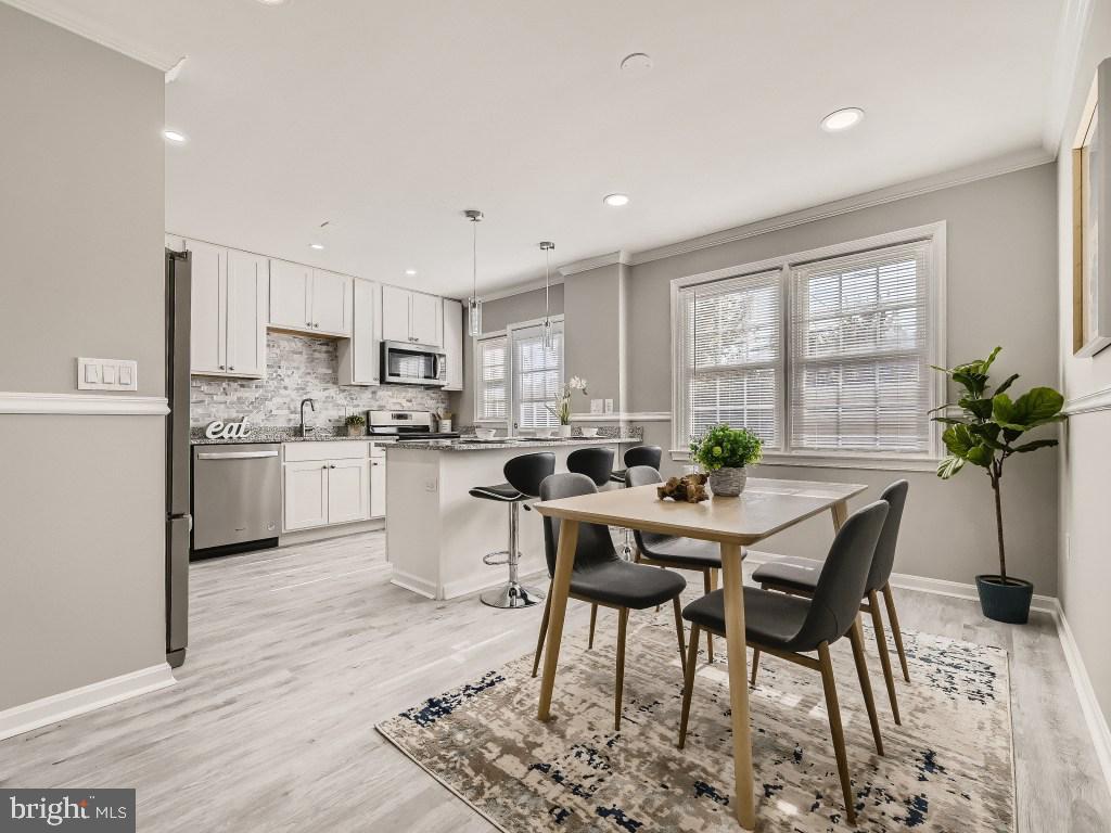 IDLEWOOD - Residential