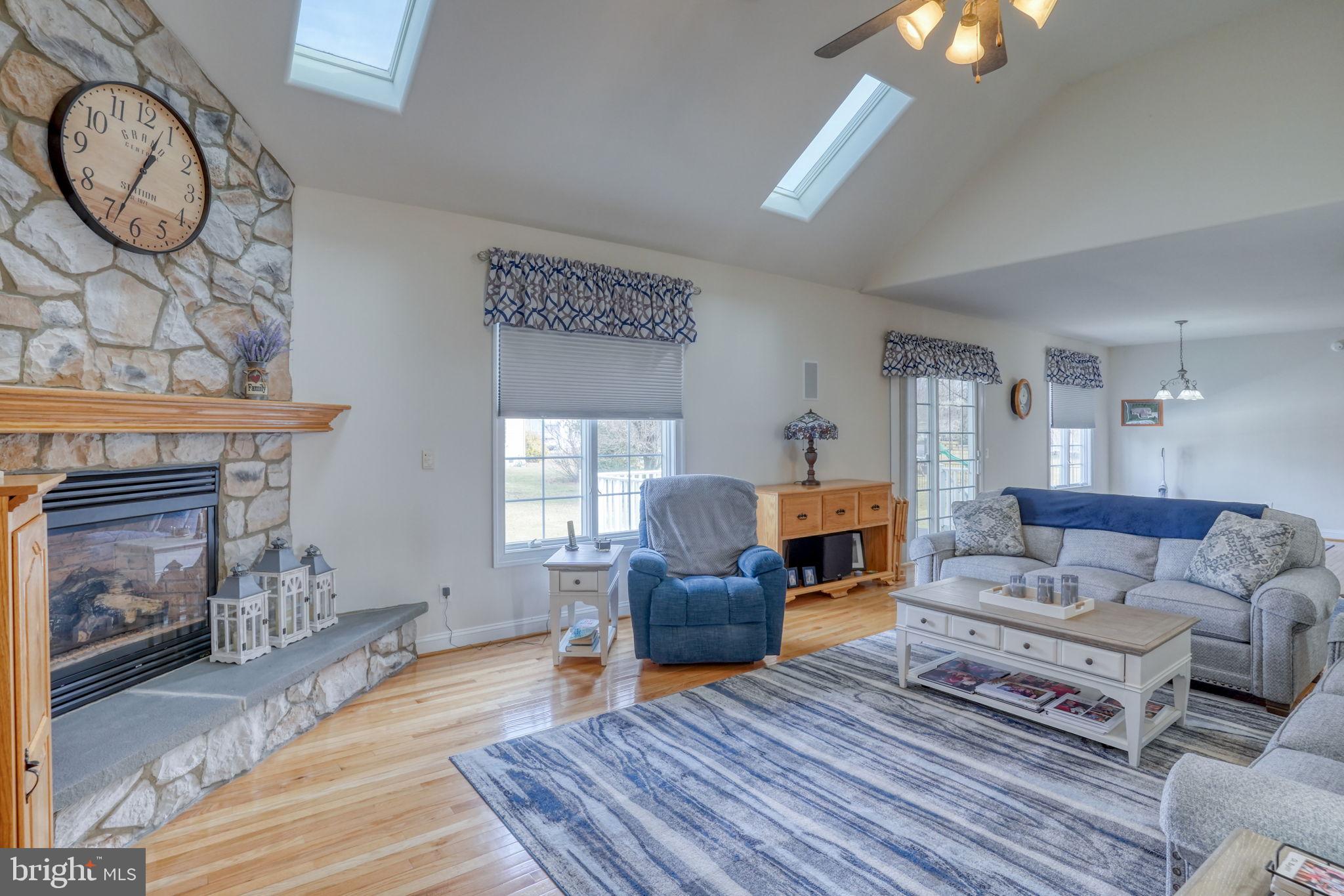 ROCKLAND HILLS - Residential