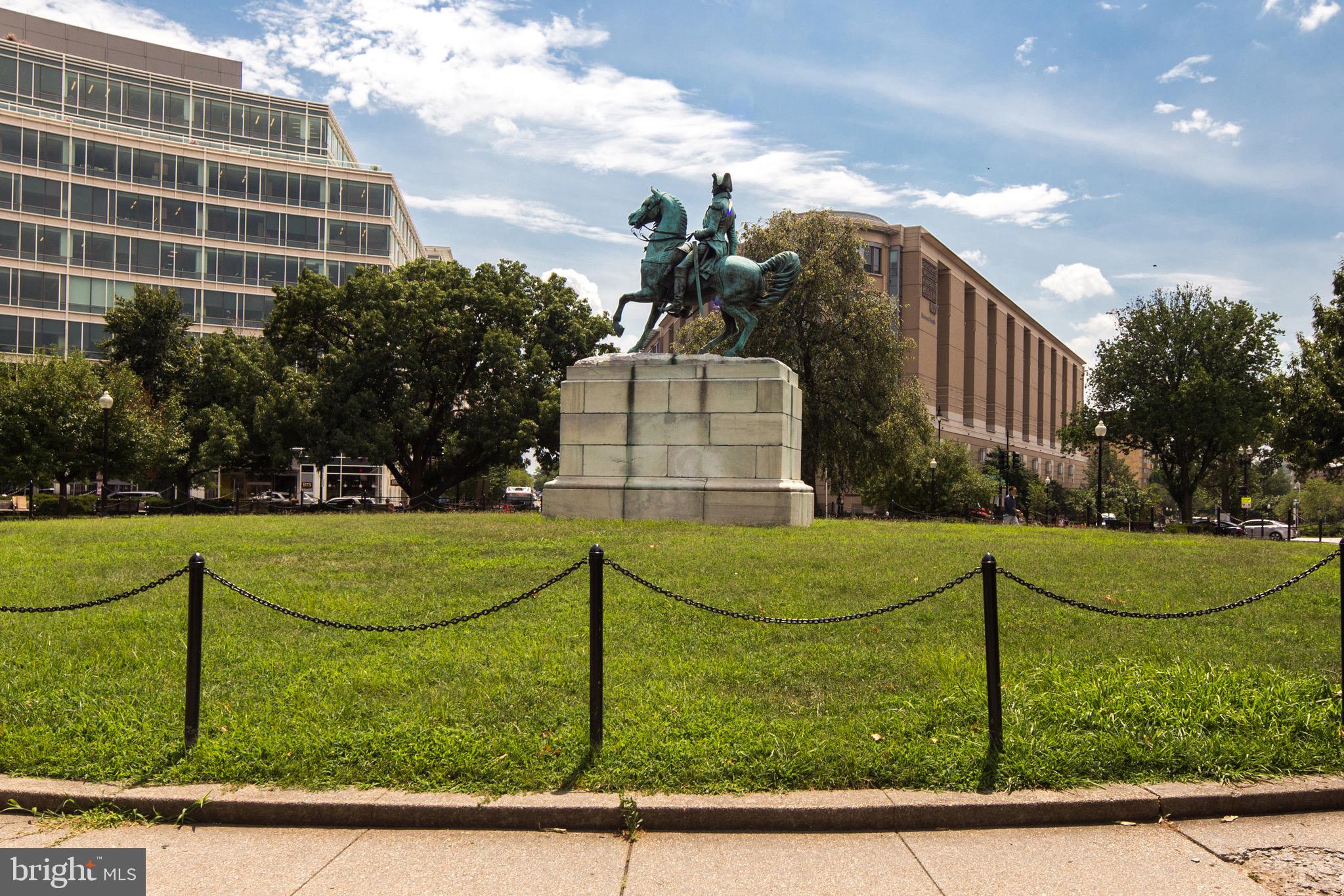 FOGGY BOTTOM - Residential Lease
