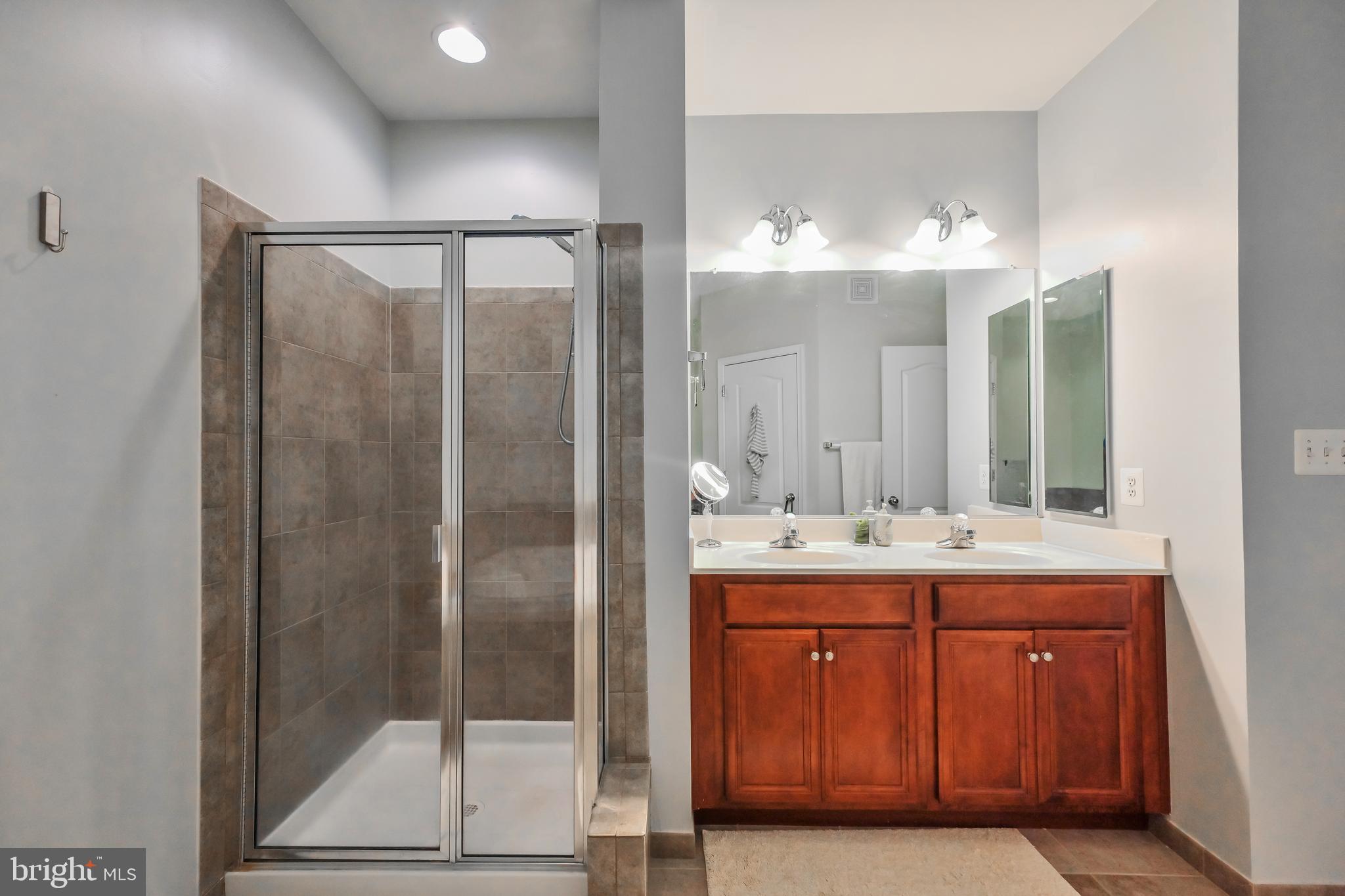 STONE SPRINGS CONDOMINIUMS - Residential Lease