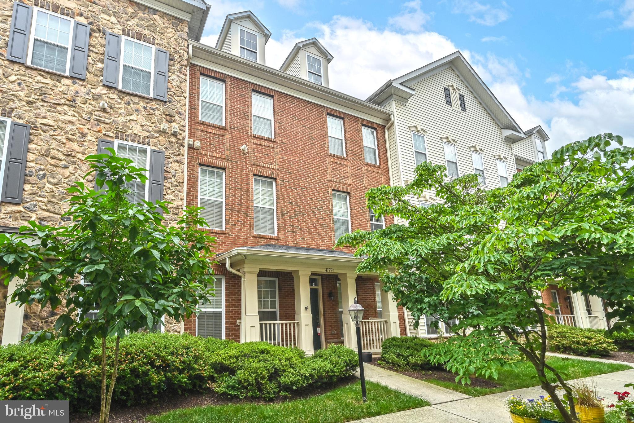 STONE SPRINGS CONDOMINIUMS - Residential Lease