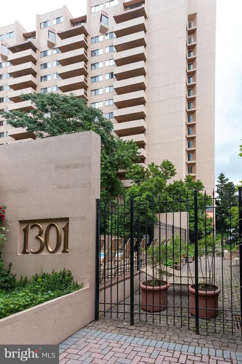 1301 N COURTHOUSE ROAD 611 ARLINGTON VA 22201