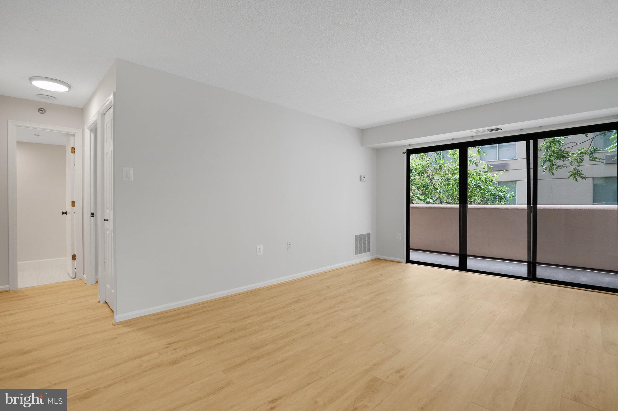 1301 N COURTHOUSE ROAD 611