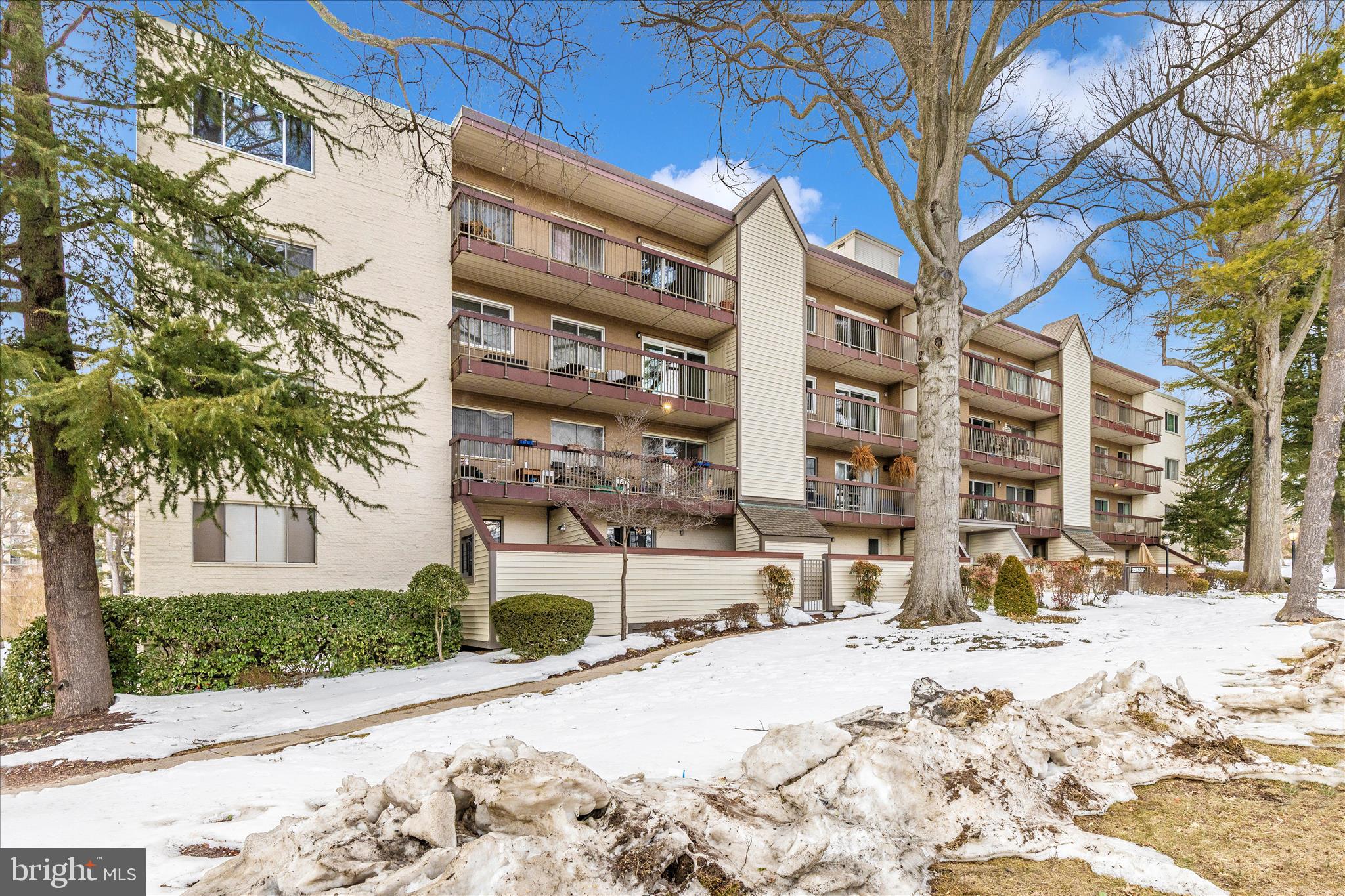 WEST SPRING - Residential